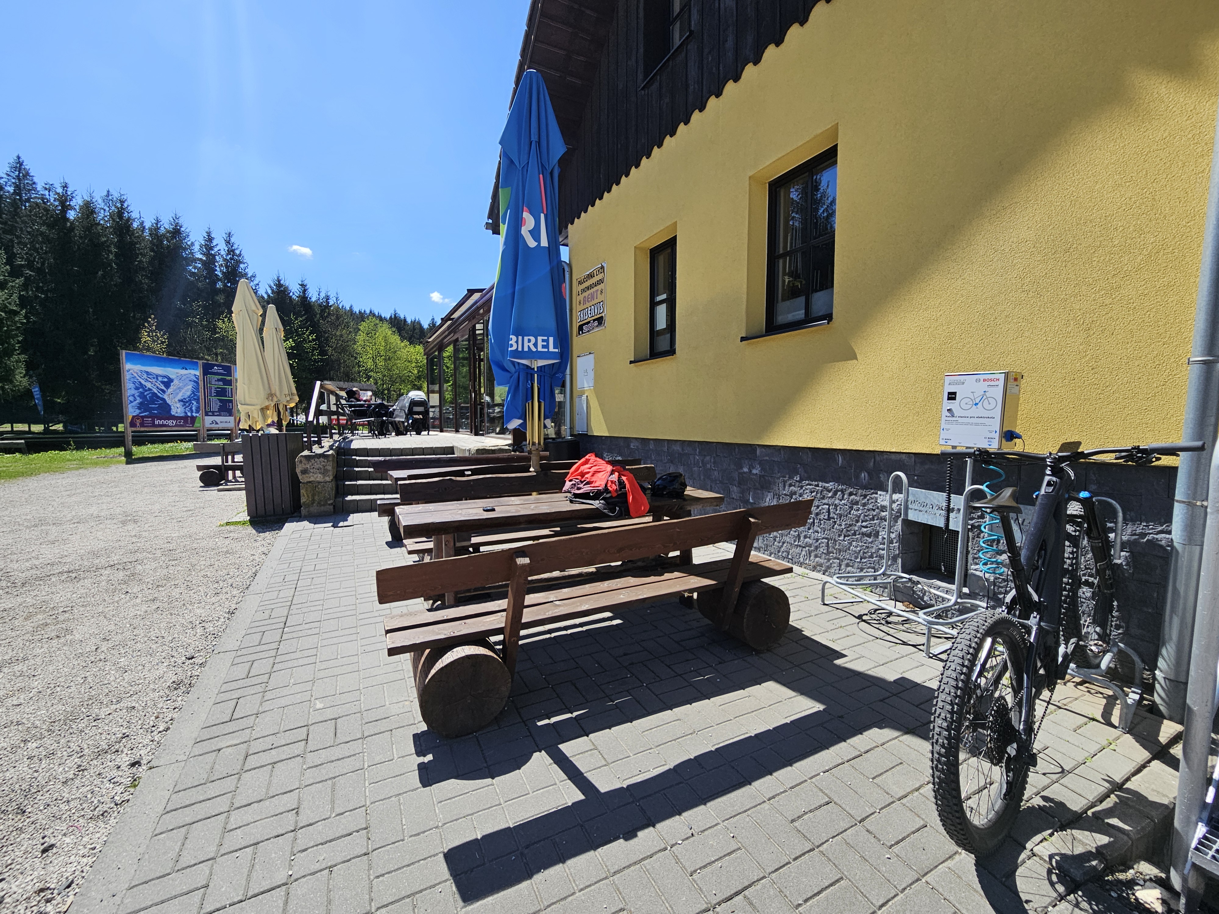 Nabíjecí stanice pro elektrokola TOROLA