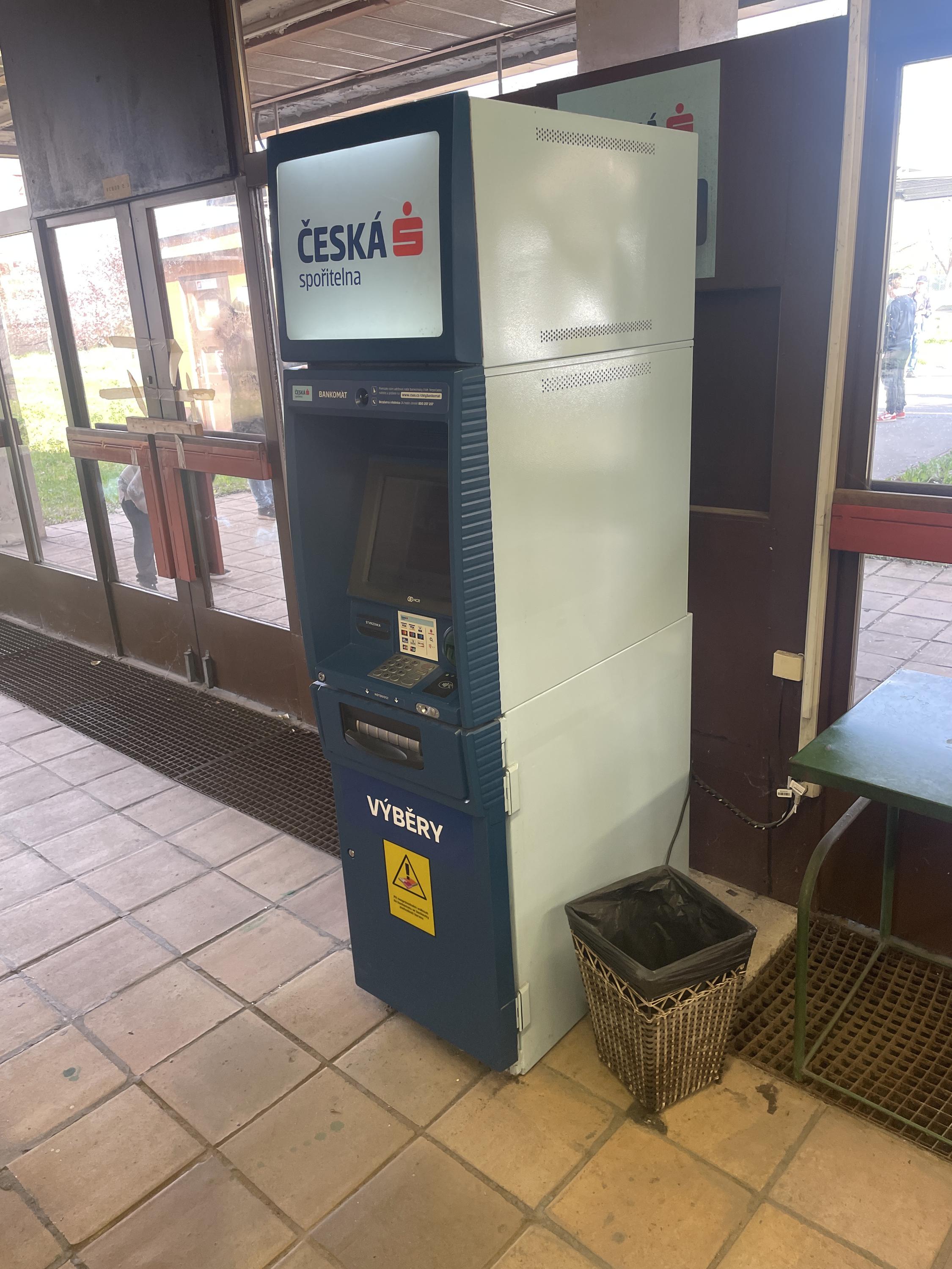 Bankomat České spořitelny foto 2