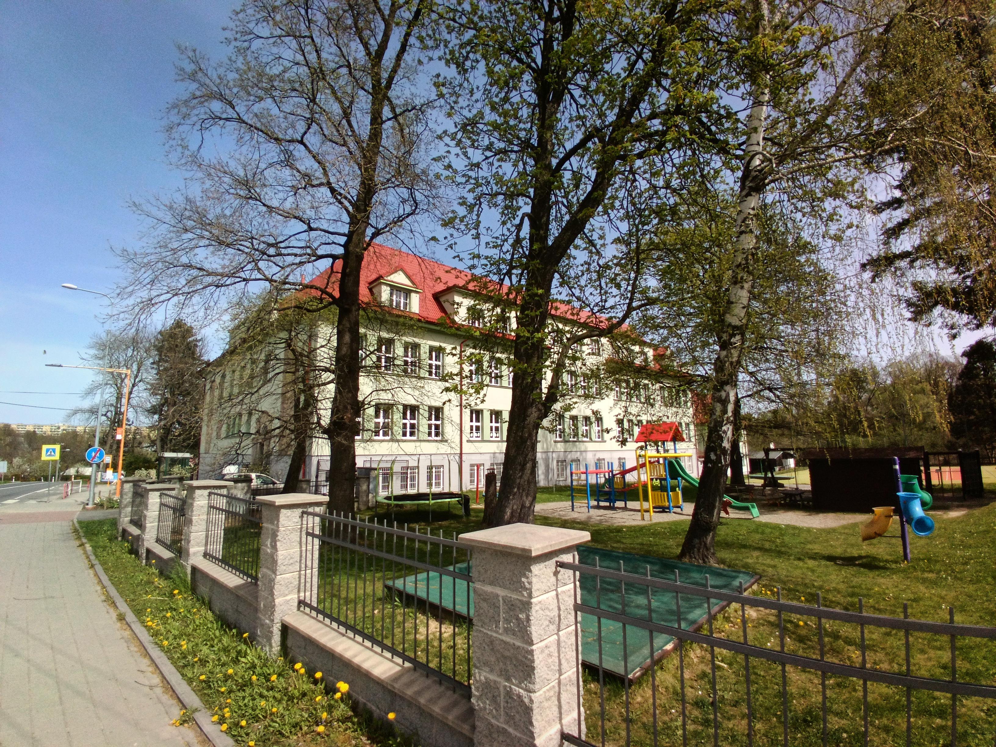 Základní škola Havířov, Frýdecká foto 2