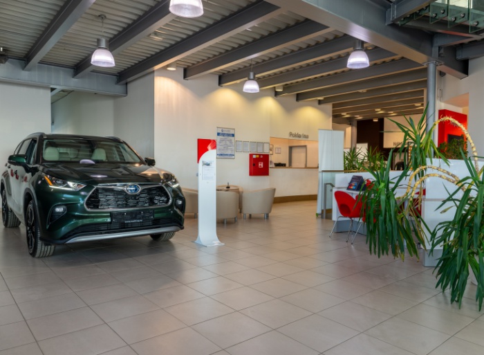 Emil Frey – nové vozy Toyota – Černý Most foto 4