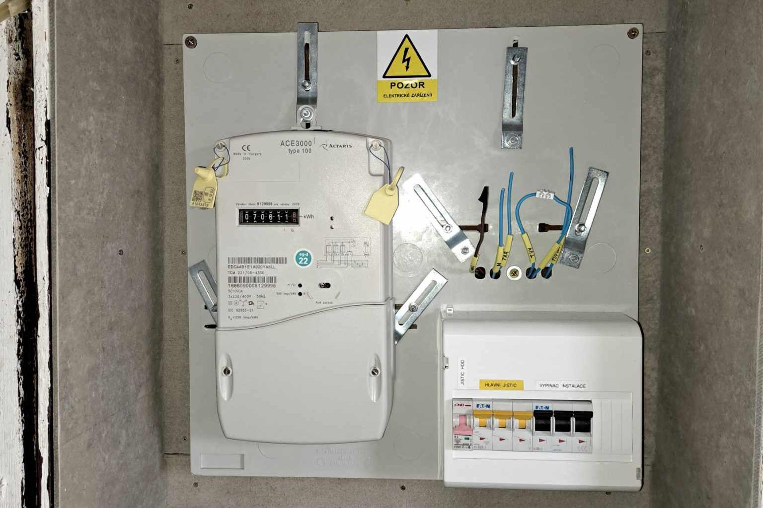 Elektrorevize Vlastimil Vomela