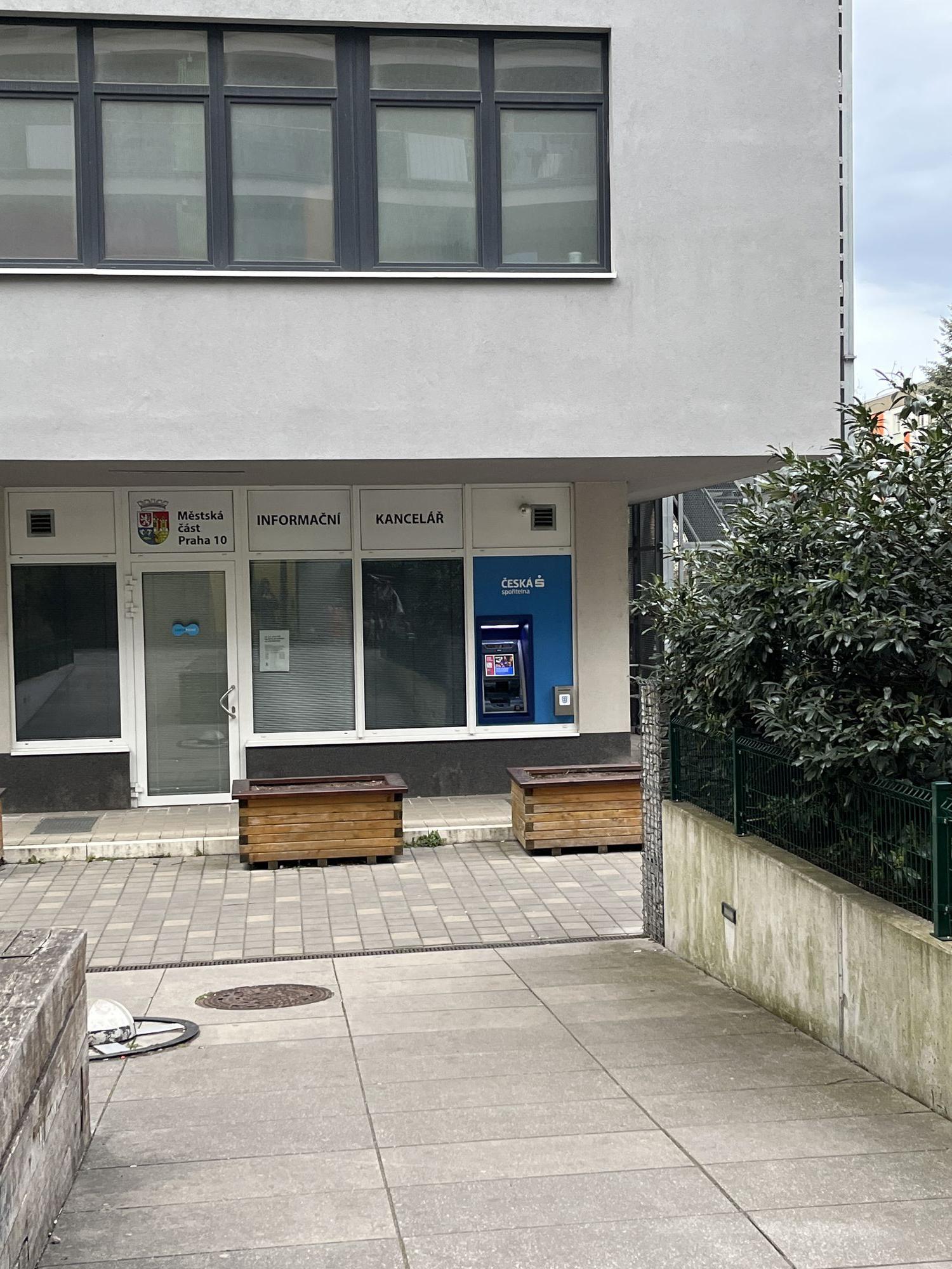 Bankomat České spořitelny foto 2