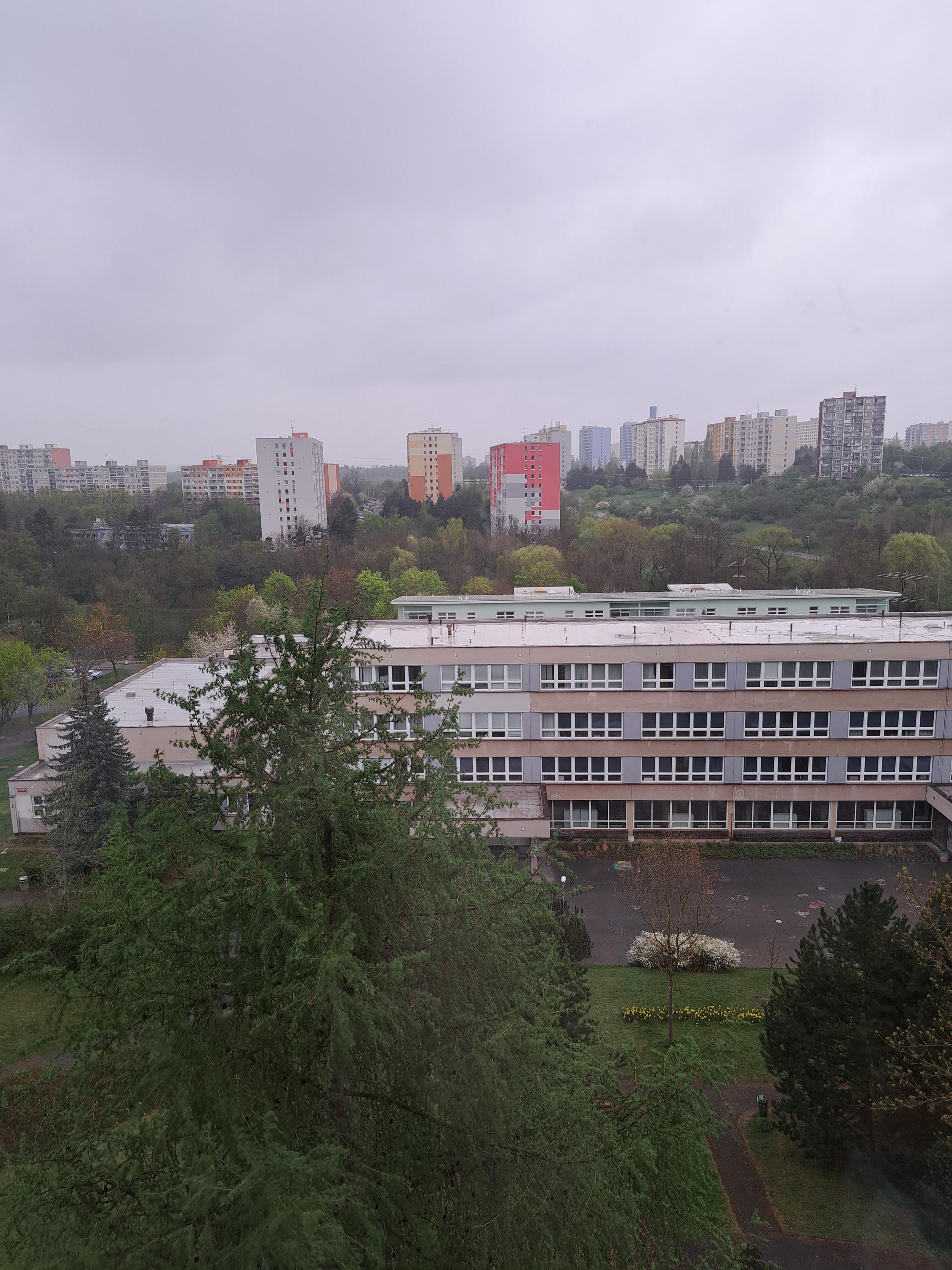 ZŠ a MŠ Angel, Praha 12 foto 3