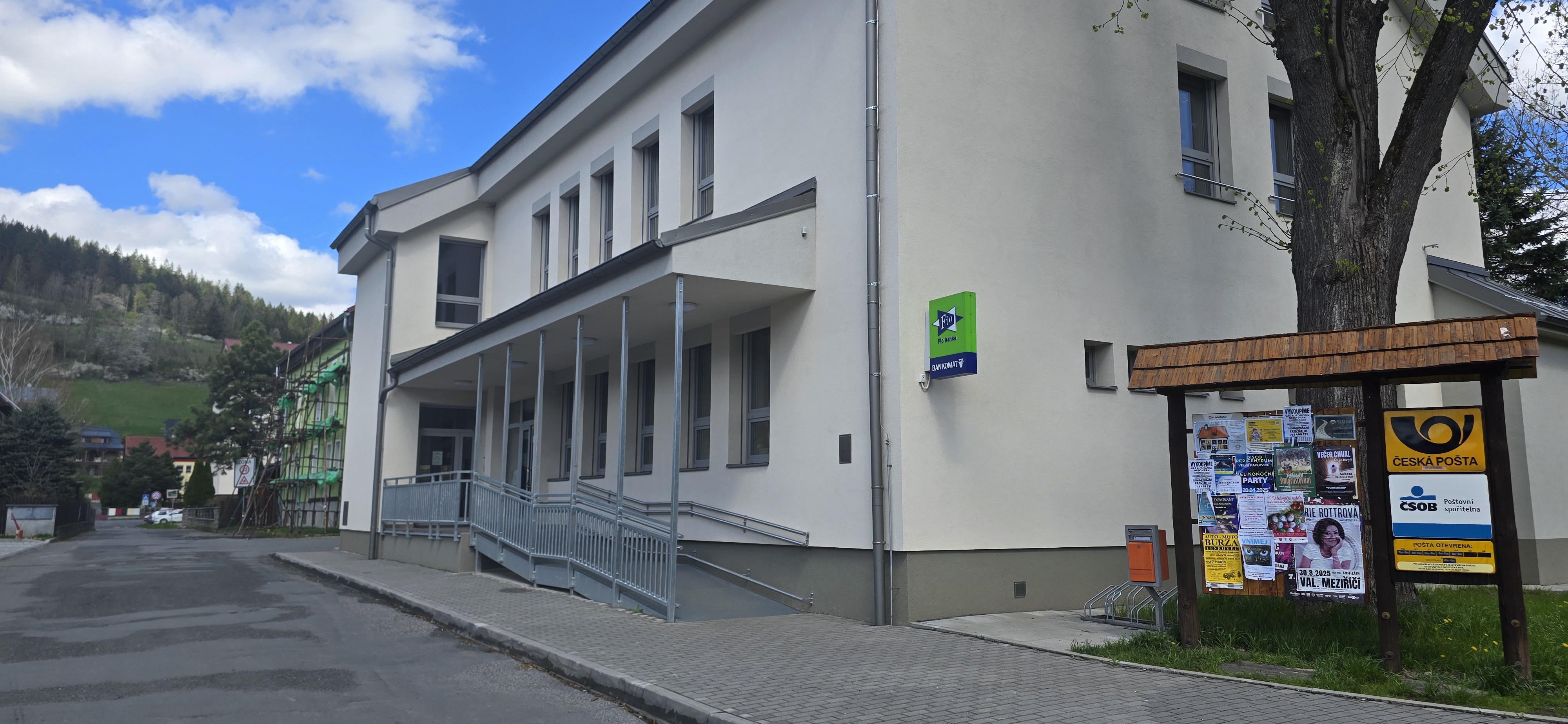 Pošta Velké Karlovice foto 3