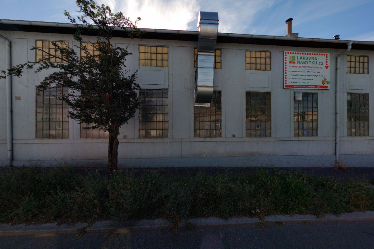 LAKOVNA NÁBYTKU foto 3