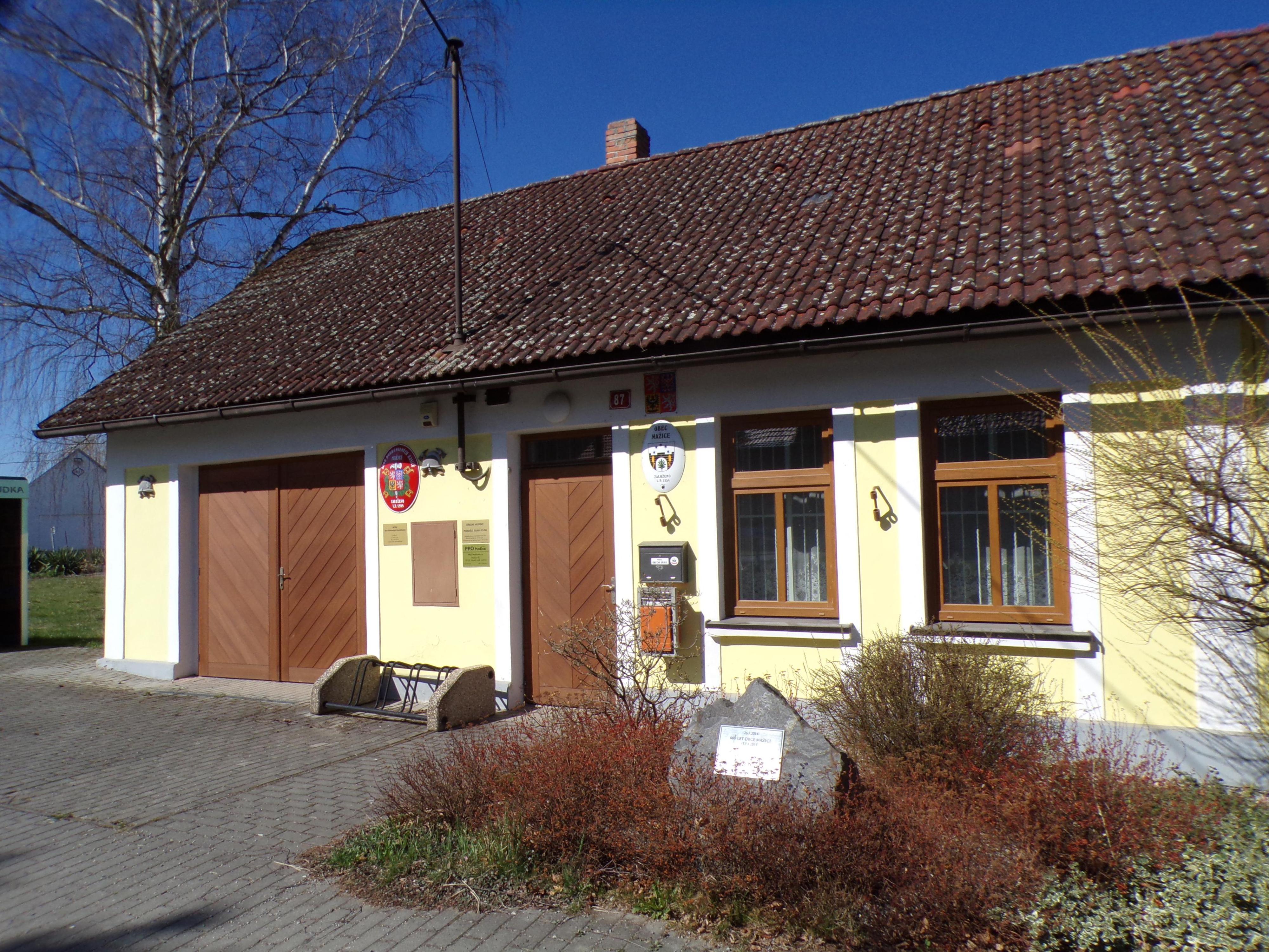 Mažice - obecní úřad foto 4