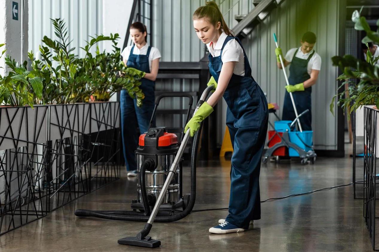 RR Cleaning Services, s.r.o.