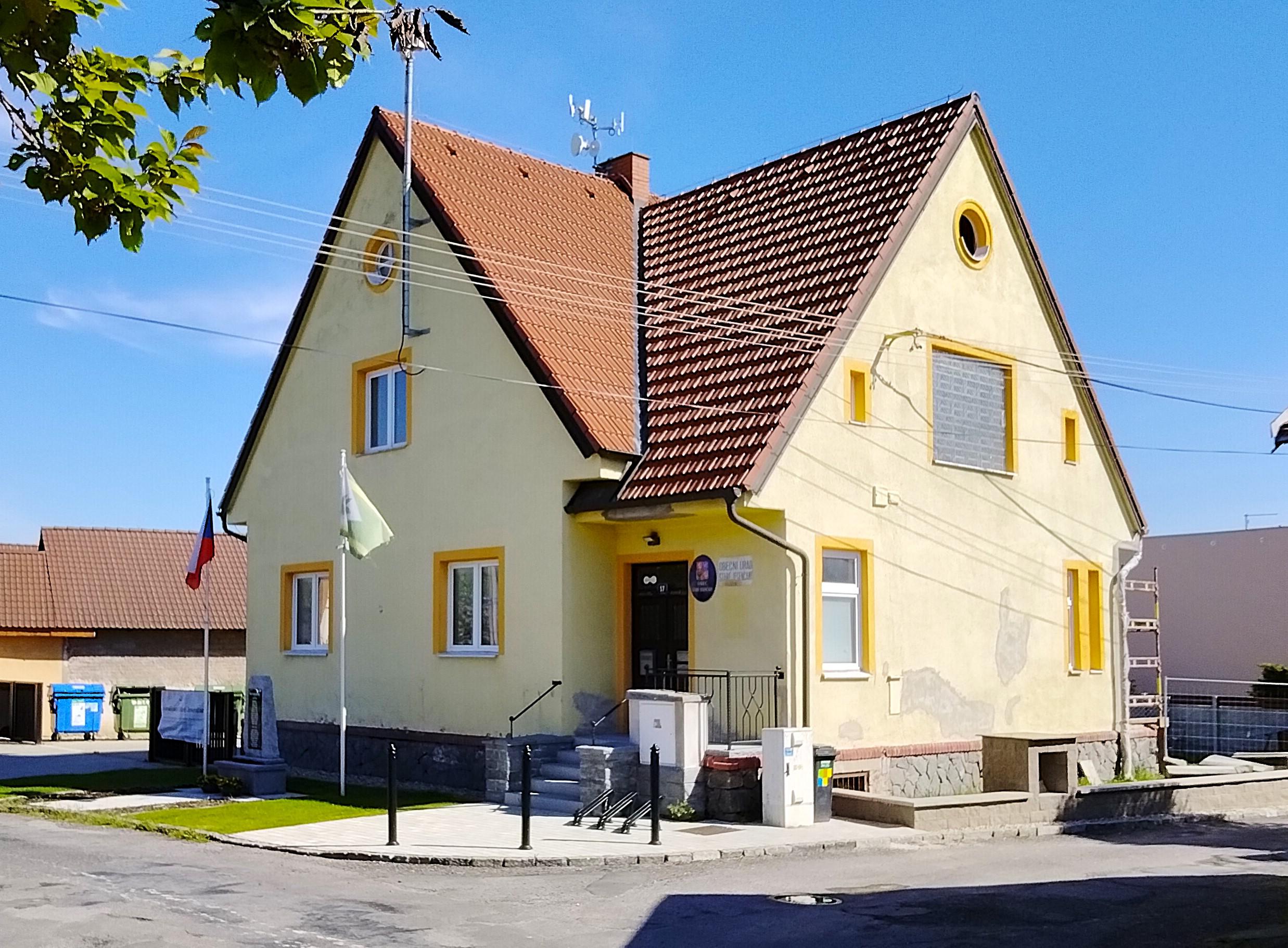 Staré Jesenčany - obecní úřad foto 2
