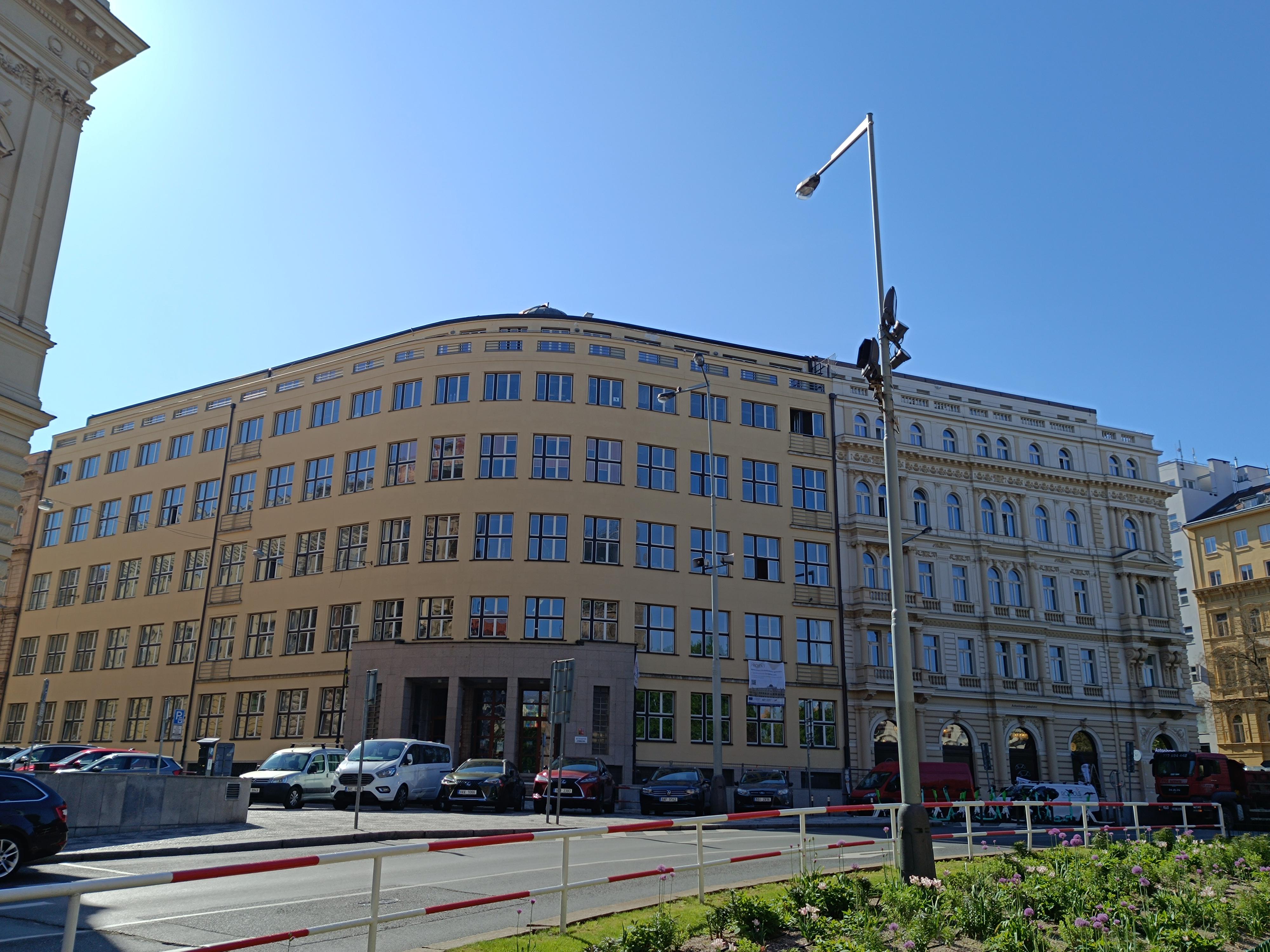 Arcibiskupské gymnázium foto 5