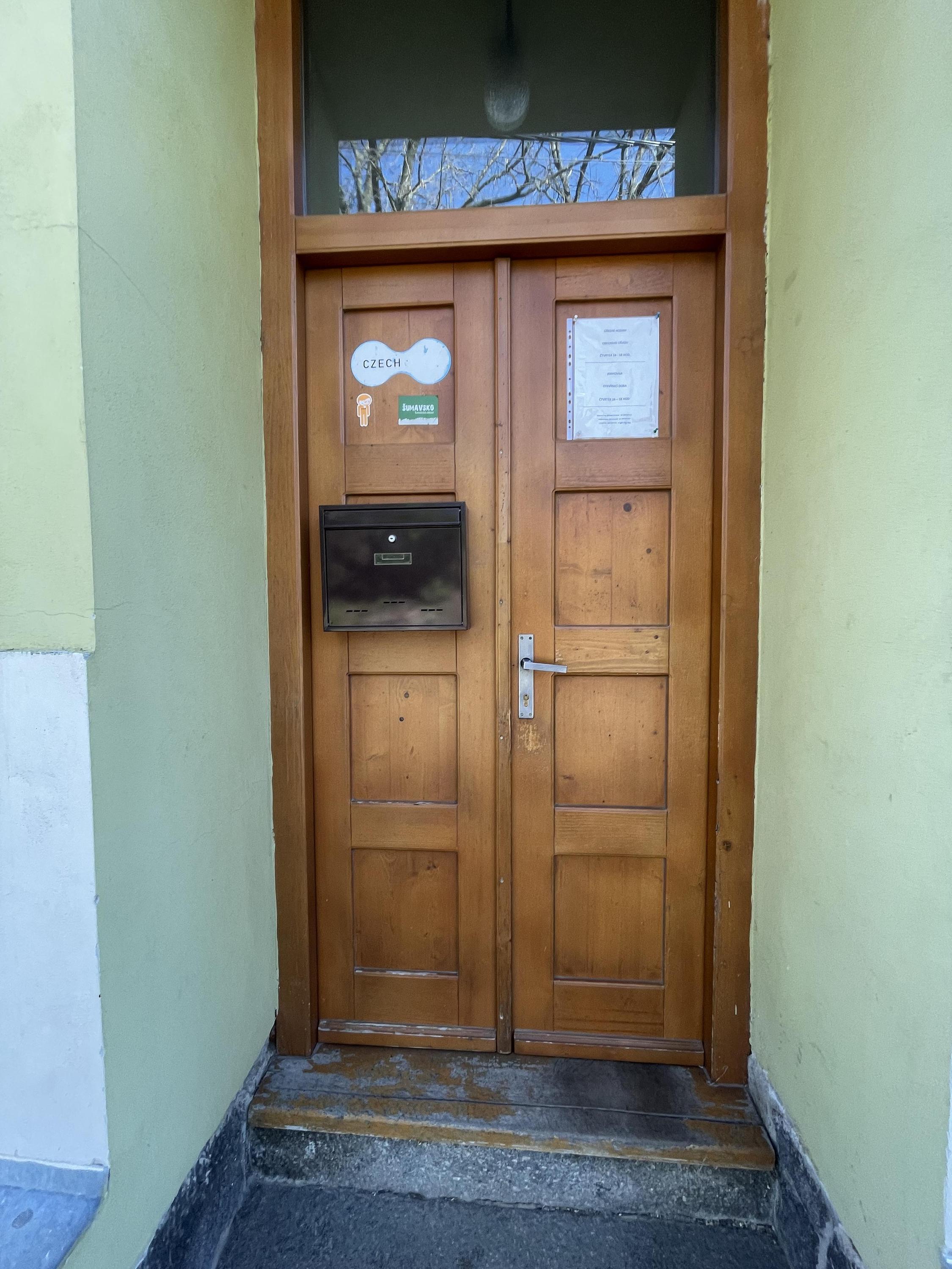 Hoštice - obecní úřad foto 4