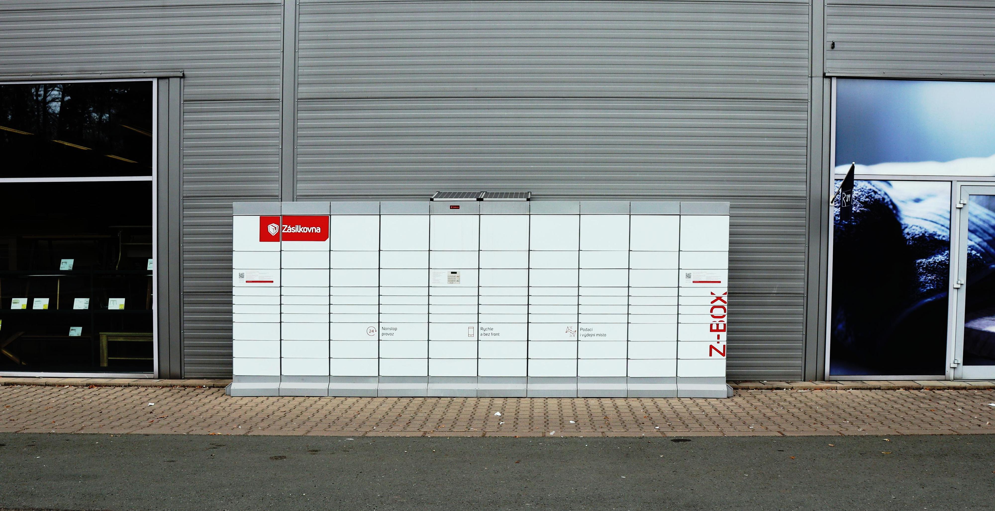 Z-BOX