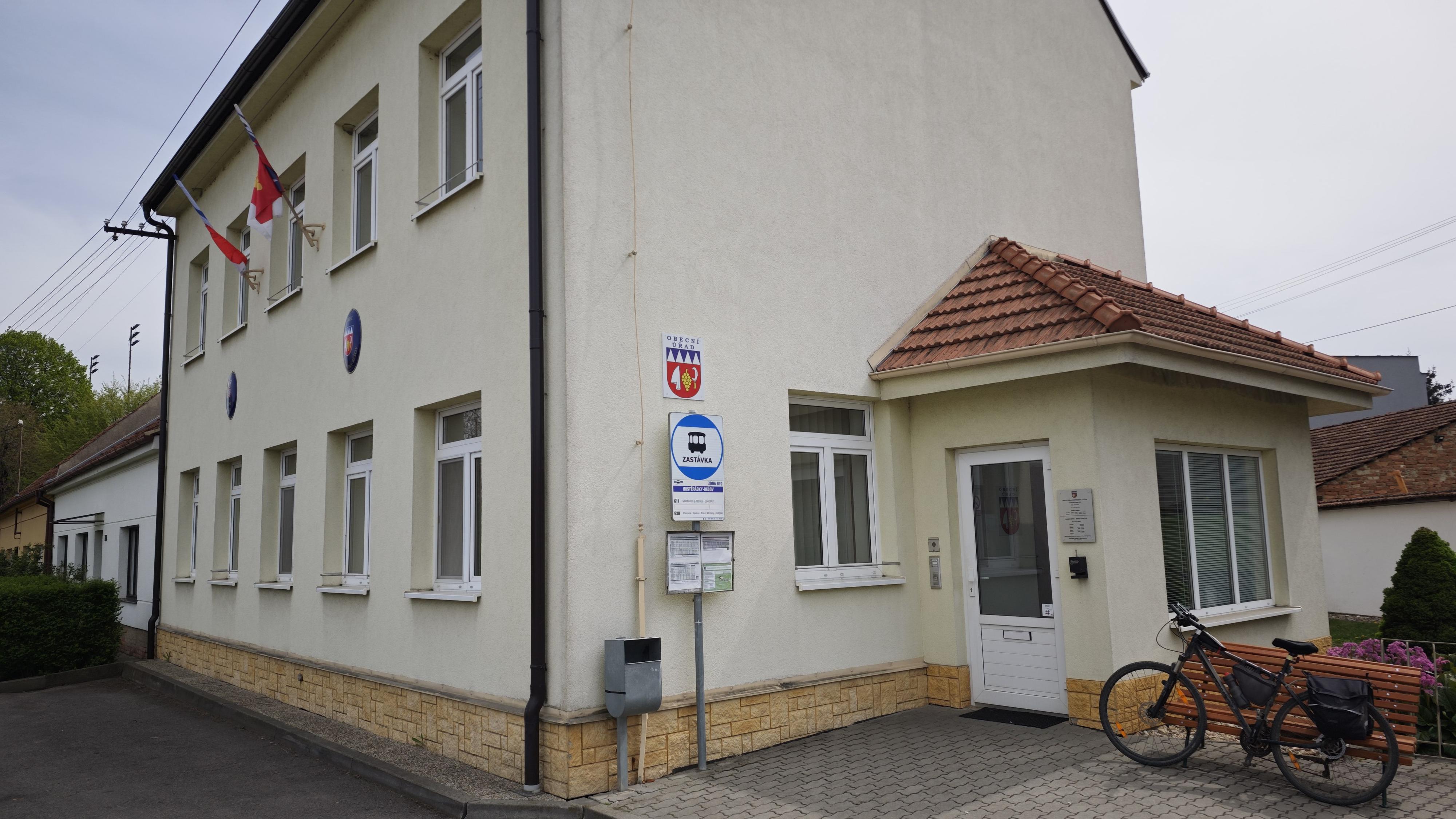 Hostěrádky-Rešov - obecní úřad foto 4
