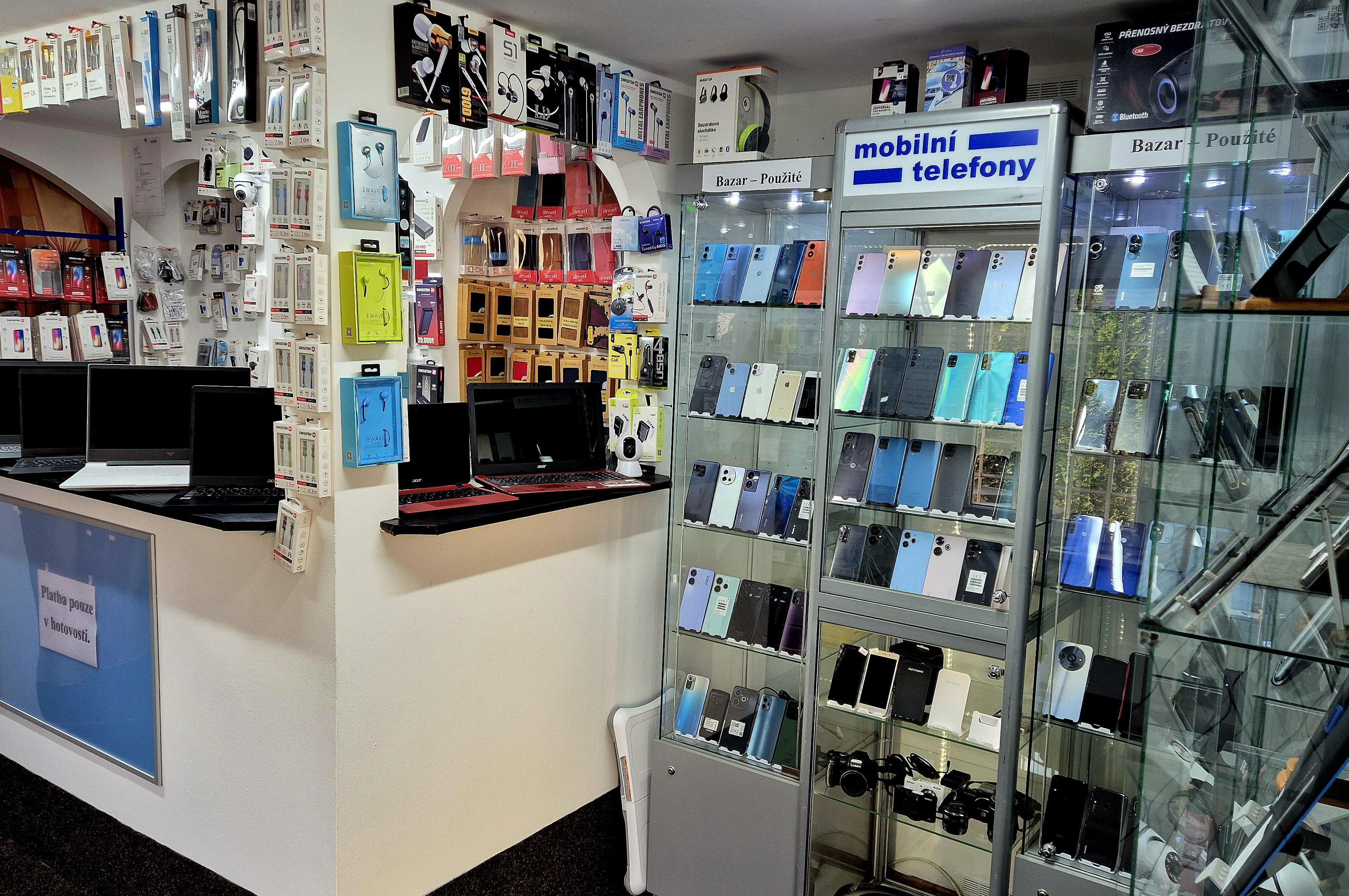 Jiří Dotisk - mobilní telefony pod poštou foto 1