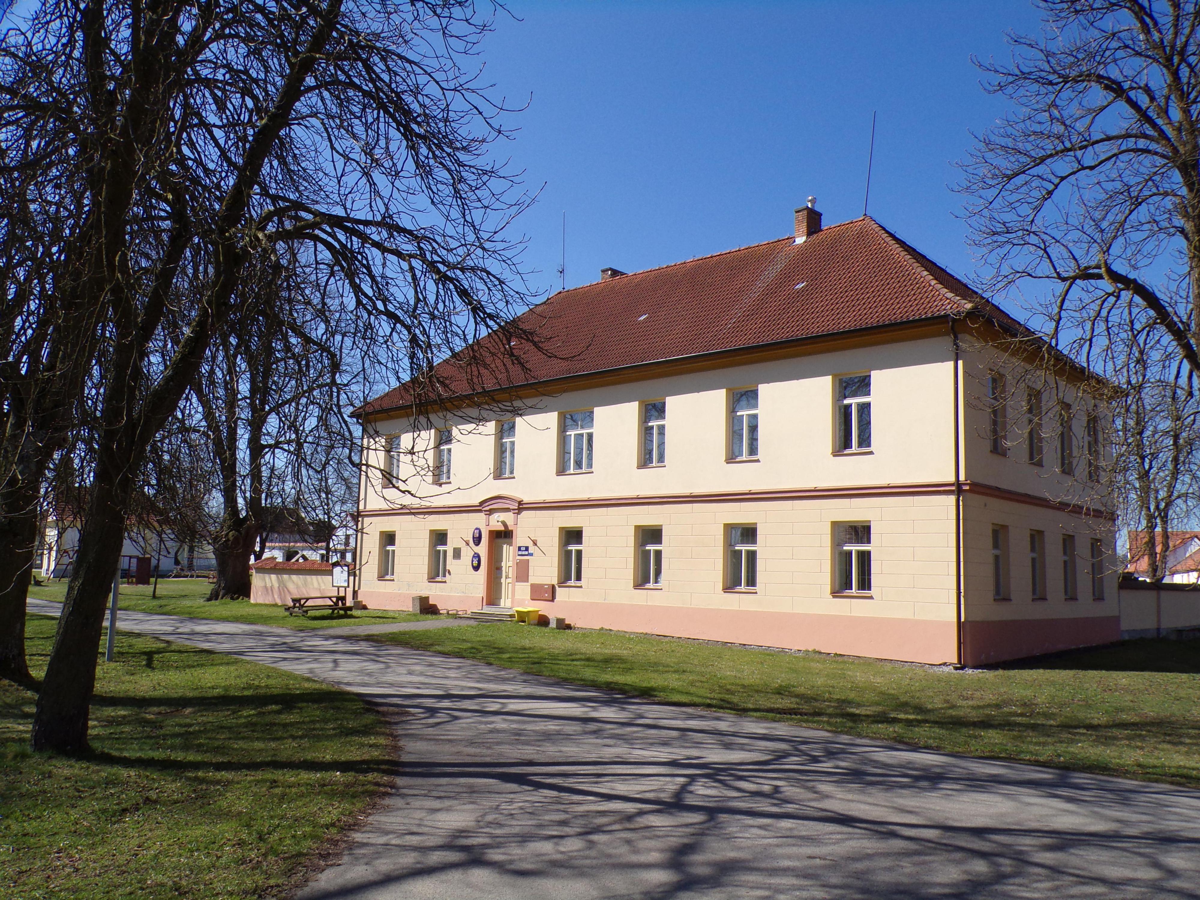 Zálší - obecní úřad foto 6