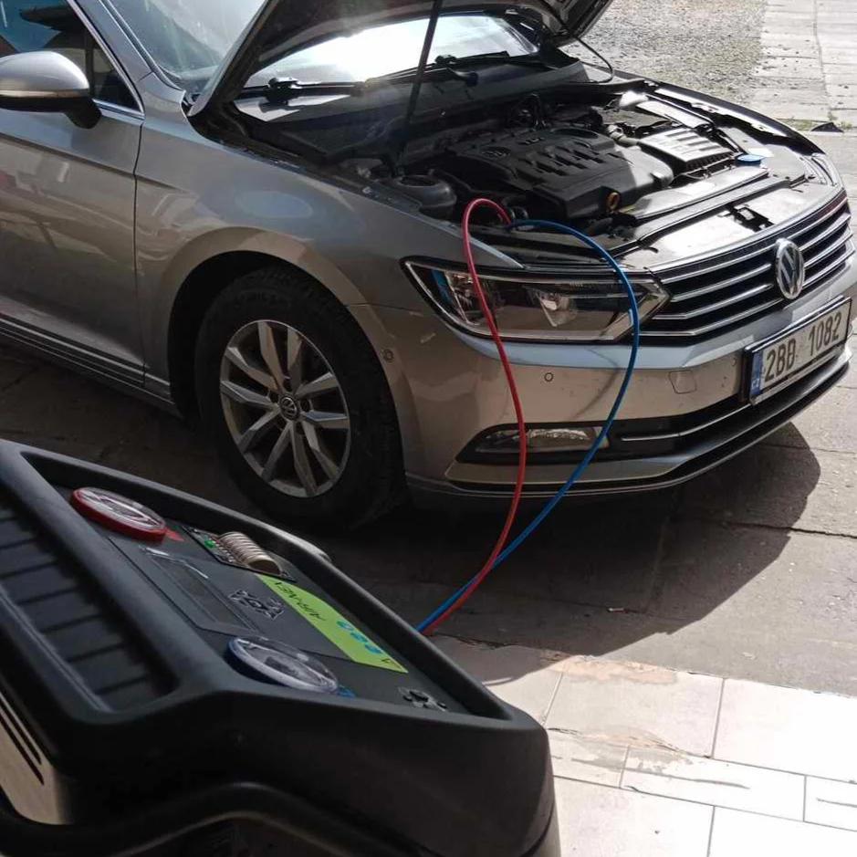 Plnění autoklimatizací