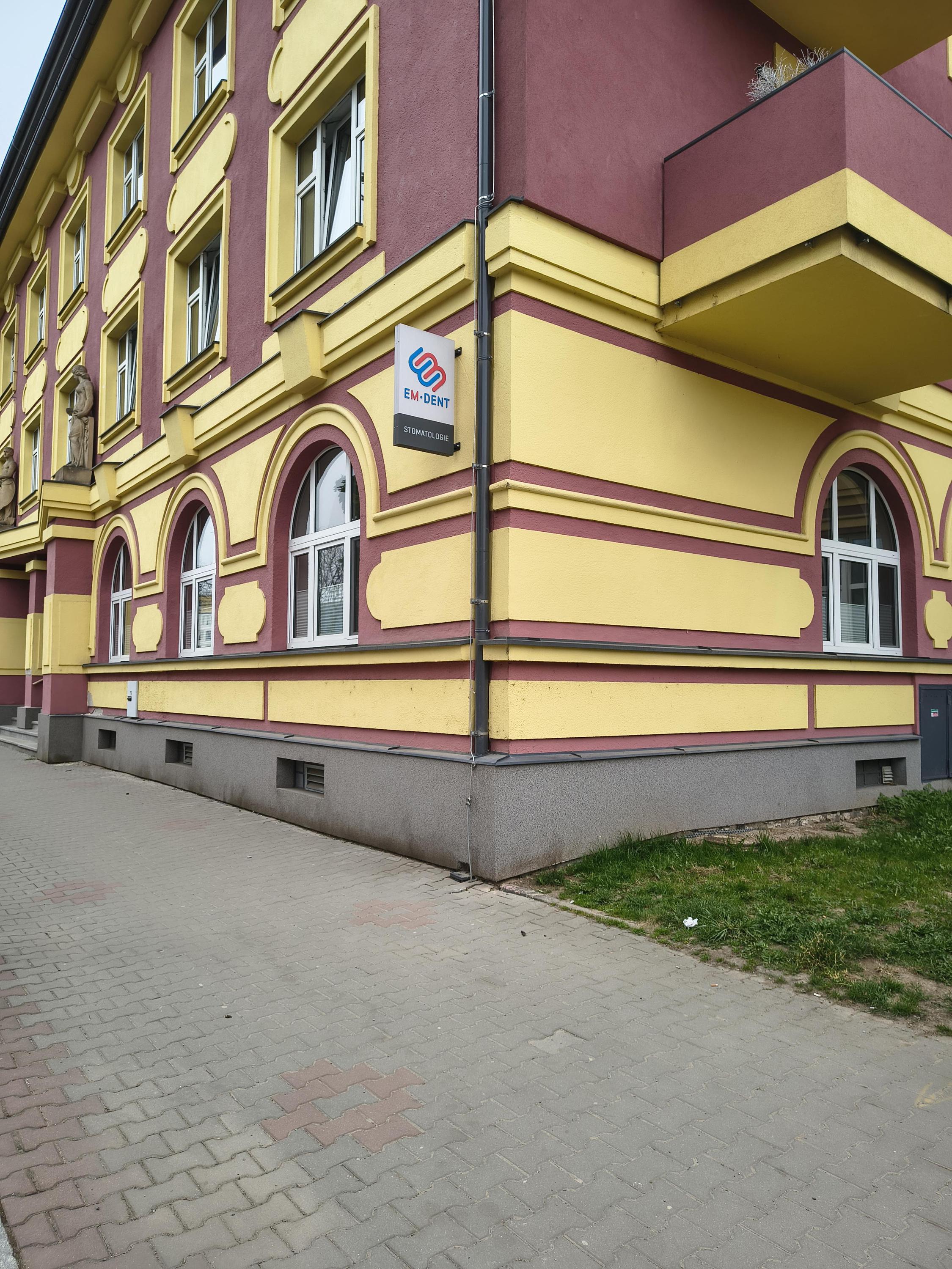 EM - dent, s.r.o. foto 2