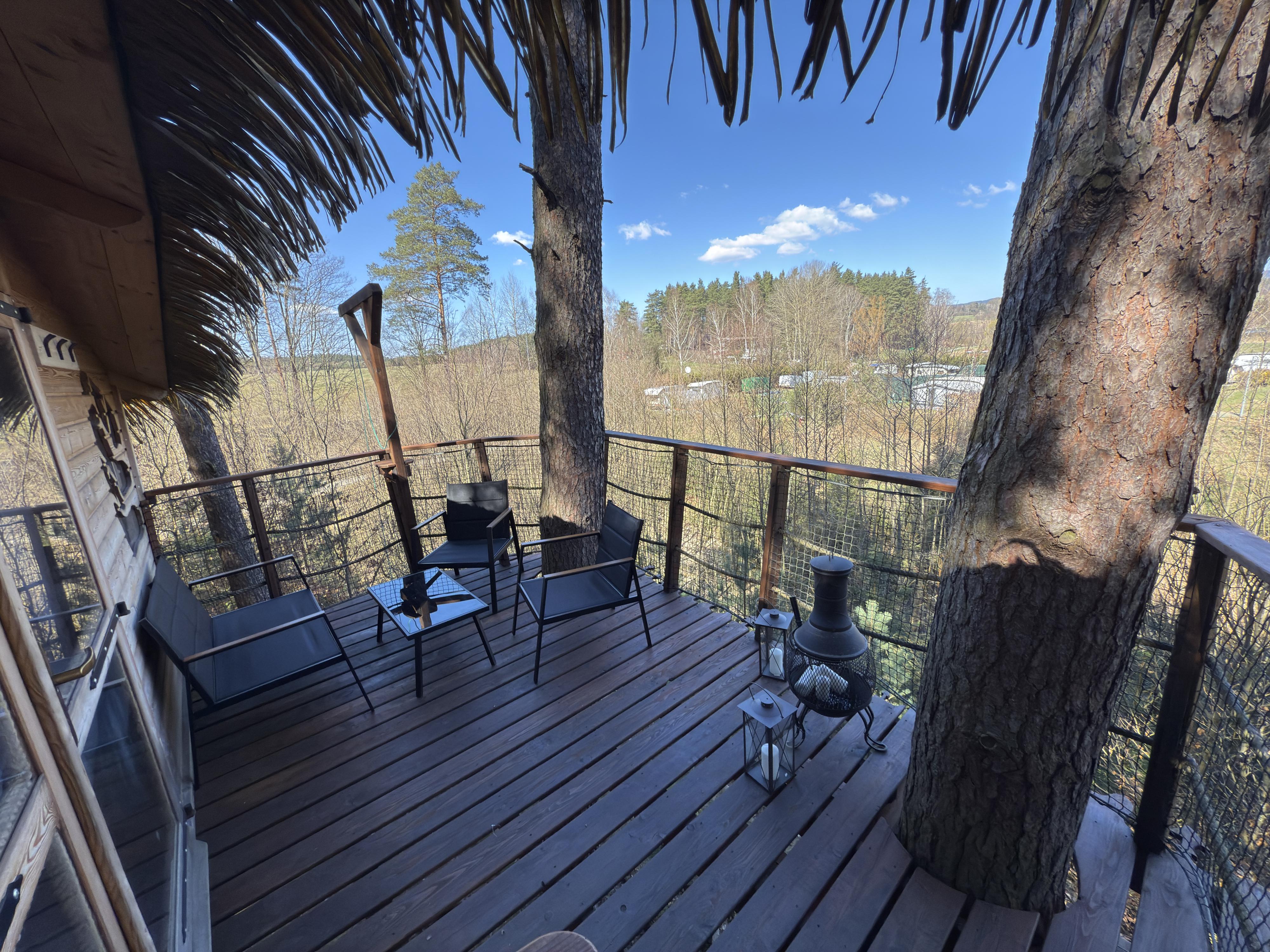 Treehouse U rybníka foto 3