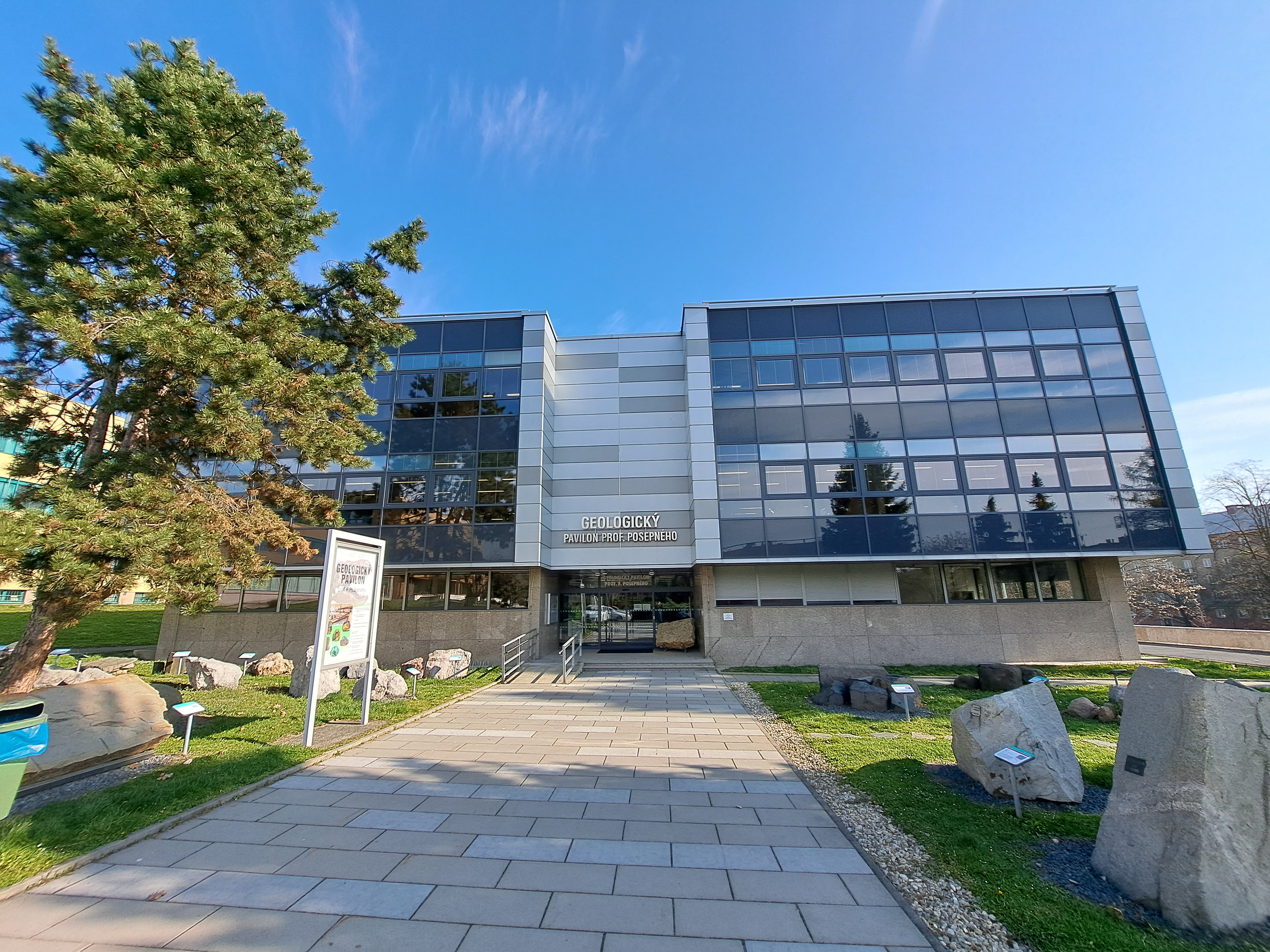 Geologický pavilon Prof. F. Pošepného foto 6