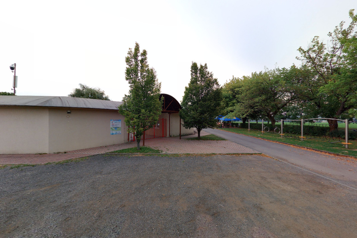 Nabíjecí stanice pro elektrokola a mobilní zařízení foto 5