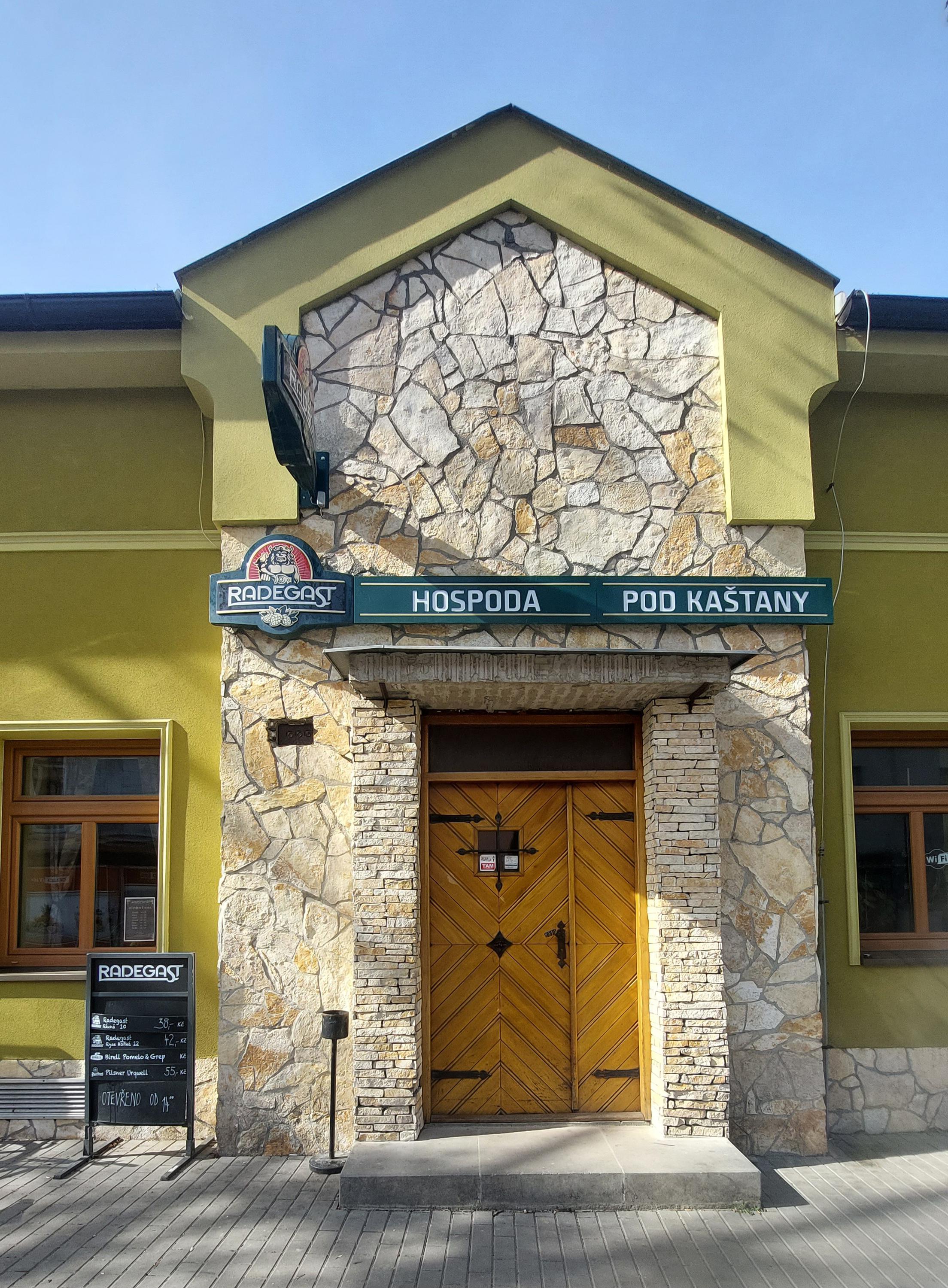 Hospoda Pod Kaštany foto 2