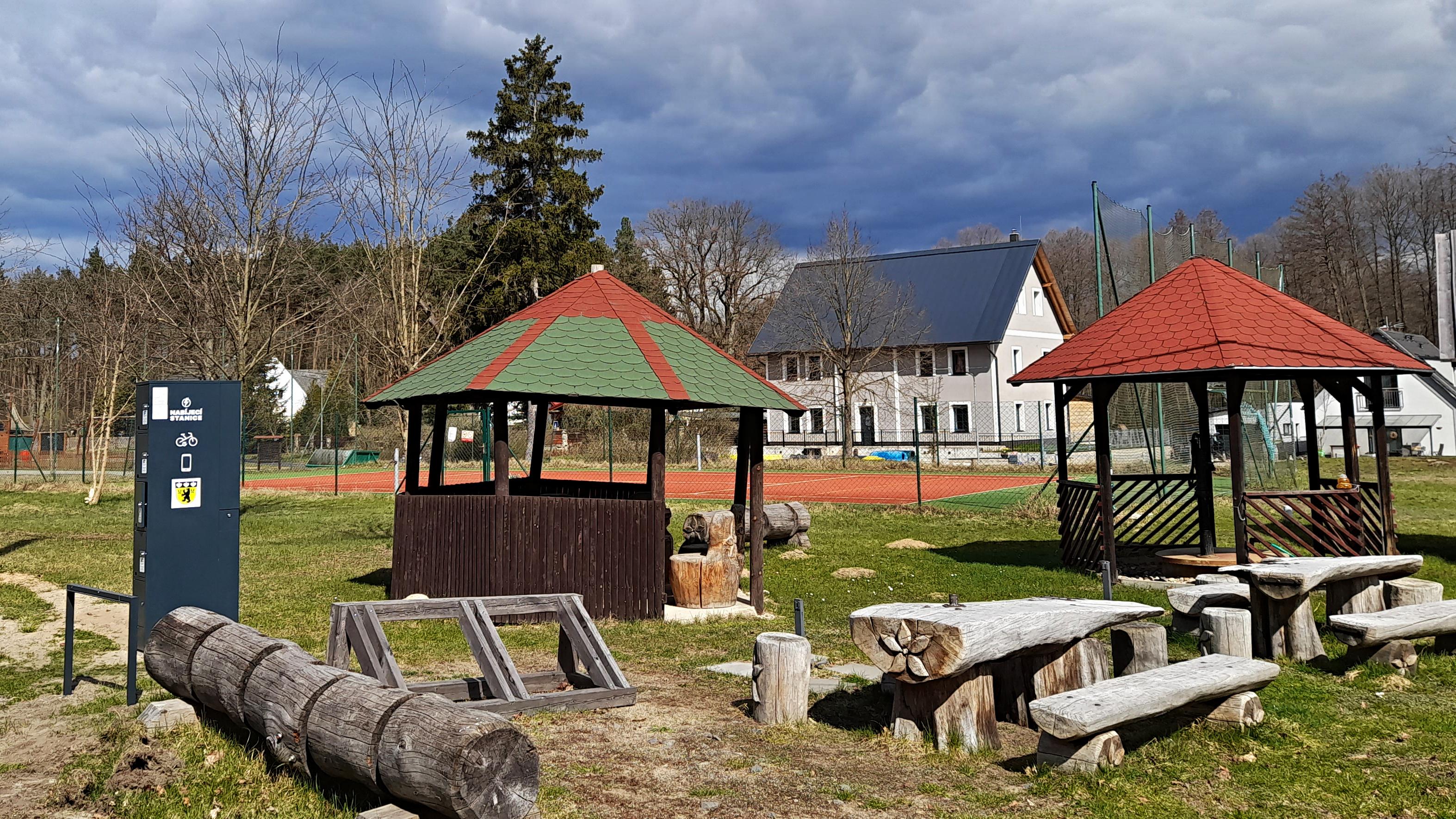 Nabíjecí stanice pro elektrokola Ralsko foto 2