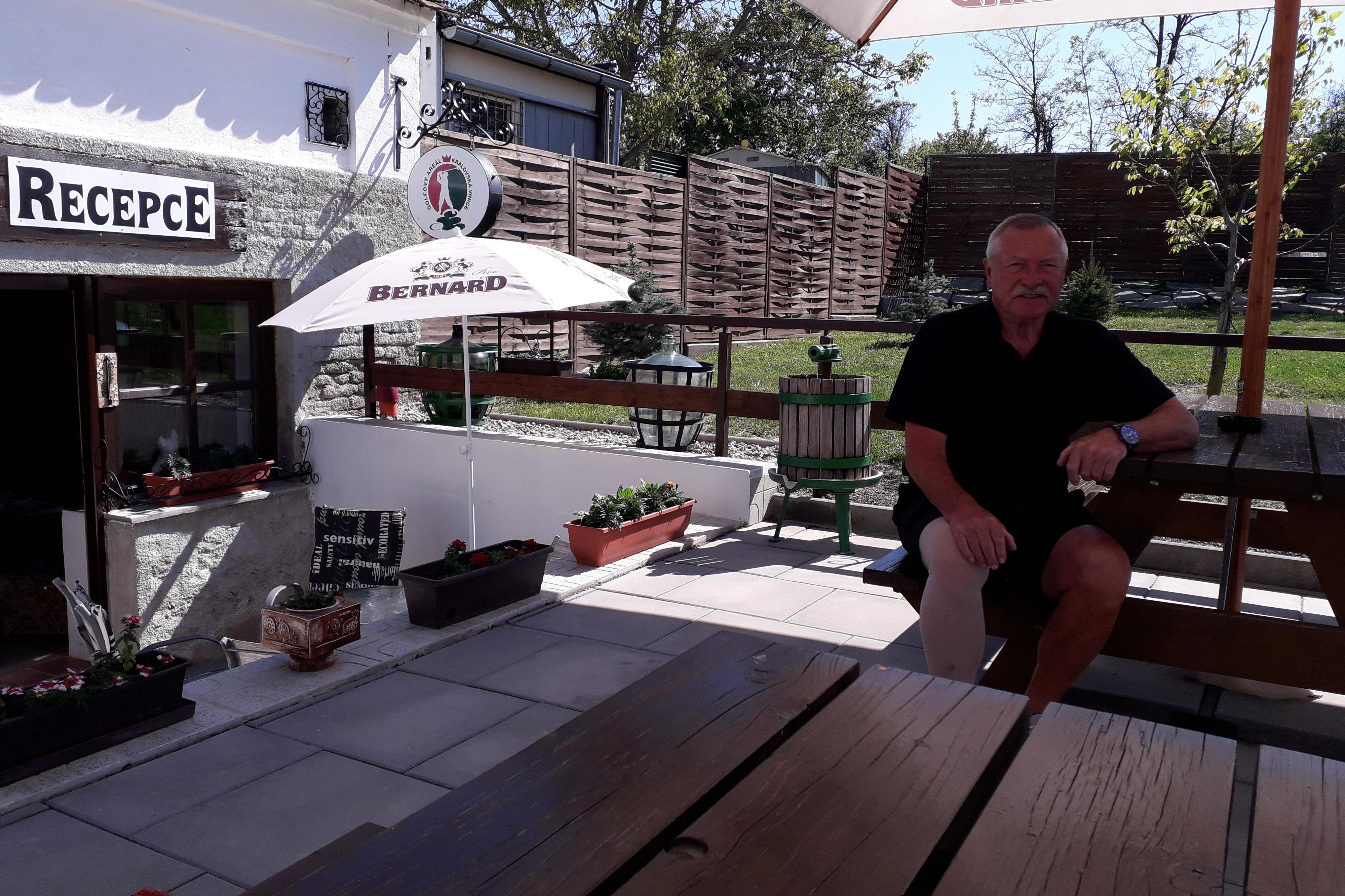 Těšetický golfový klub