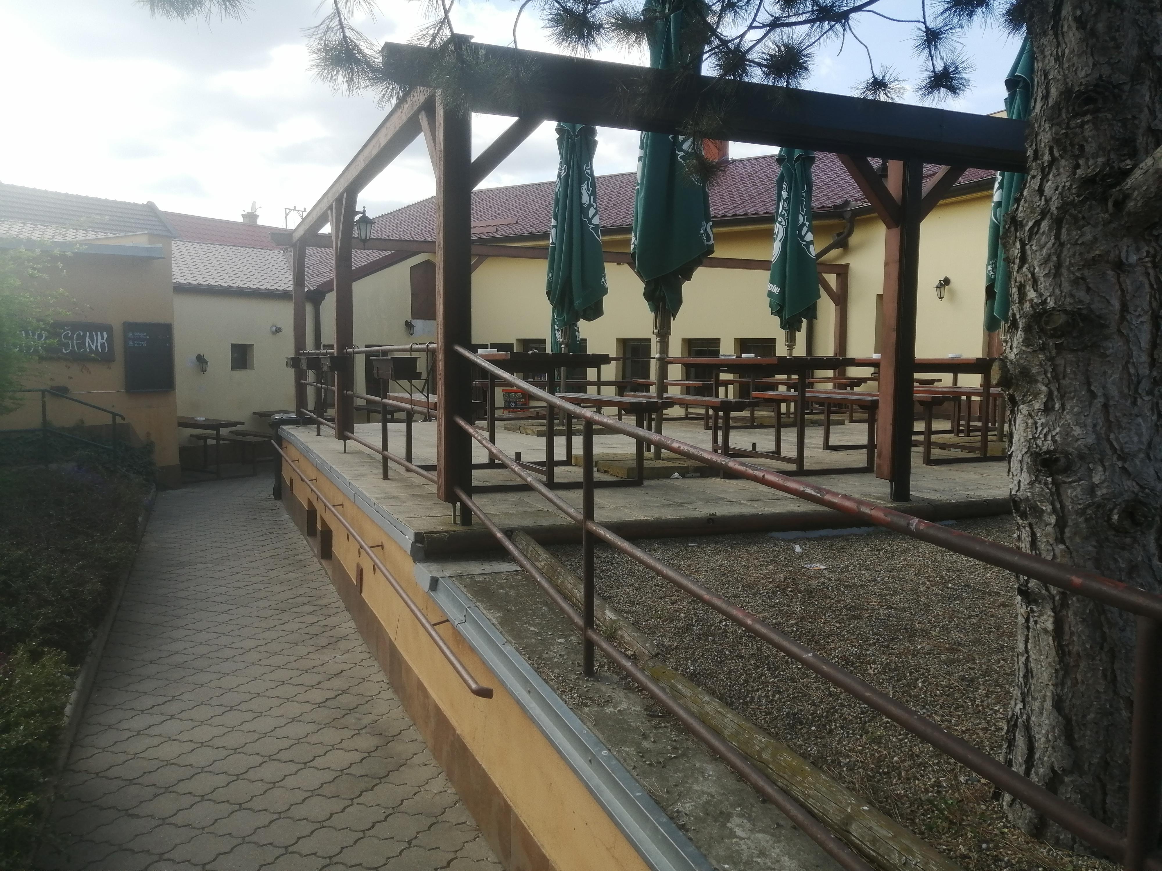 Slovácký Šenk s minipivovarem Strážnický Slavjan foto 3