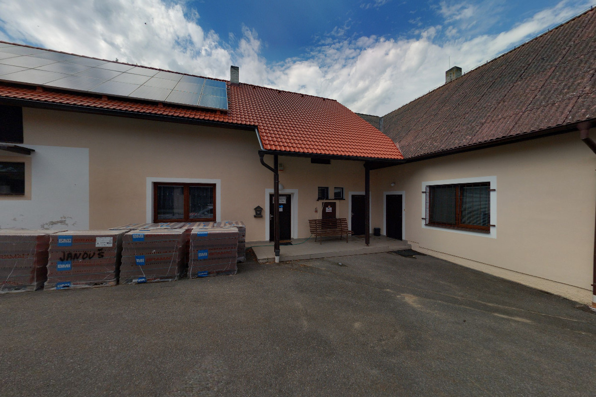 Čelistná - obecní úřad foto 2