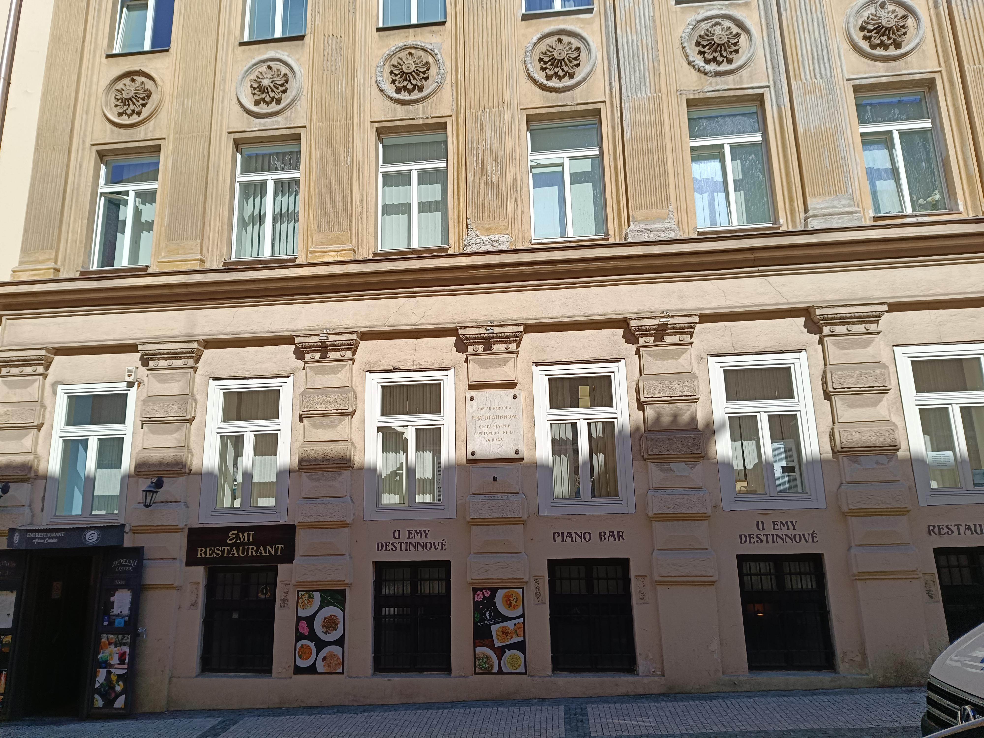 Emi Restaurant