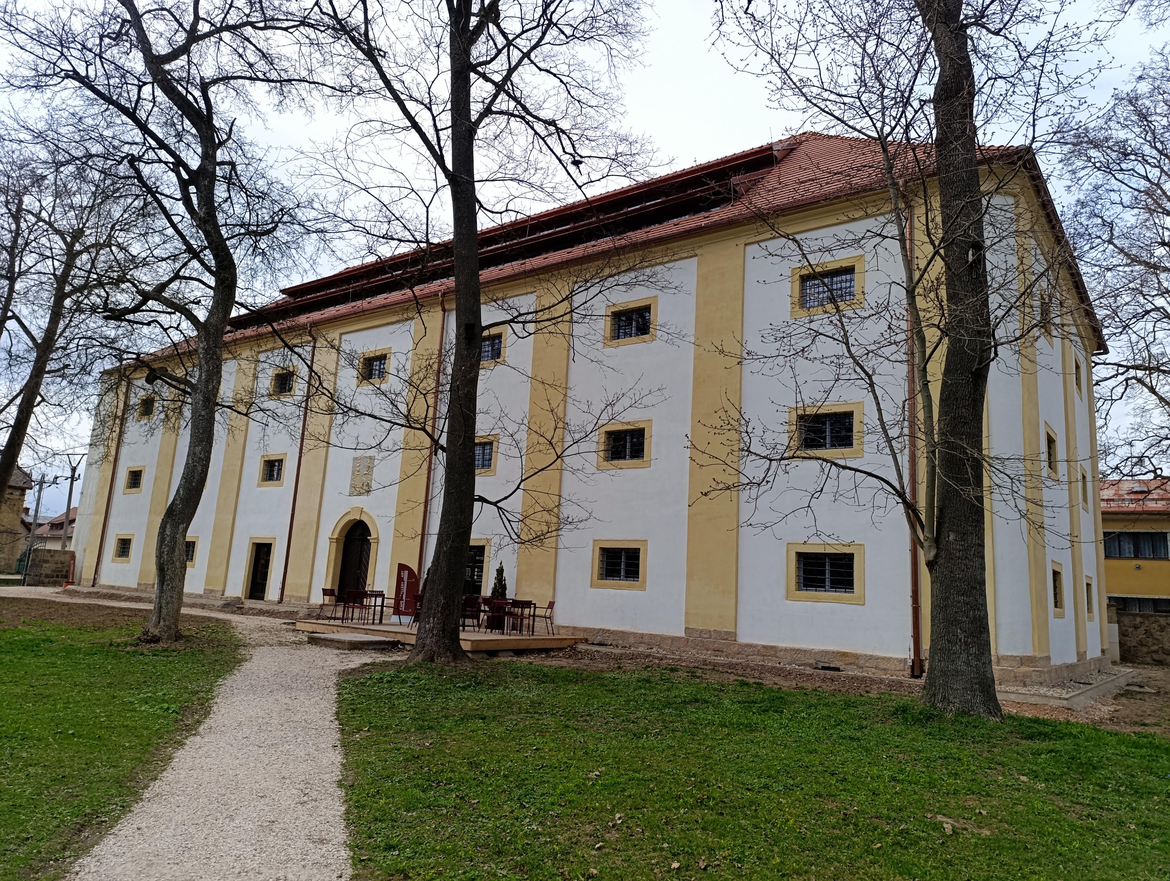 Kavárna Bělohradská sýpka foto 5