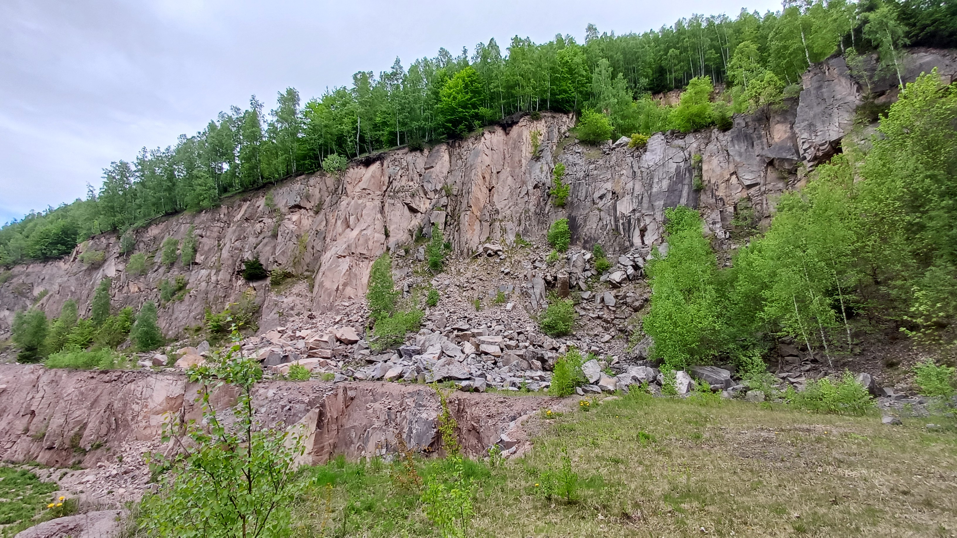 EUROVIA Kamenolomy, a.s. - Lom Královec foto 6