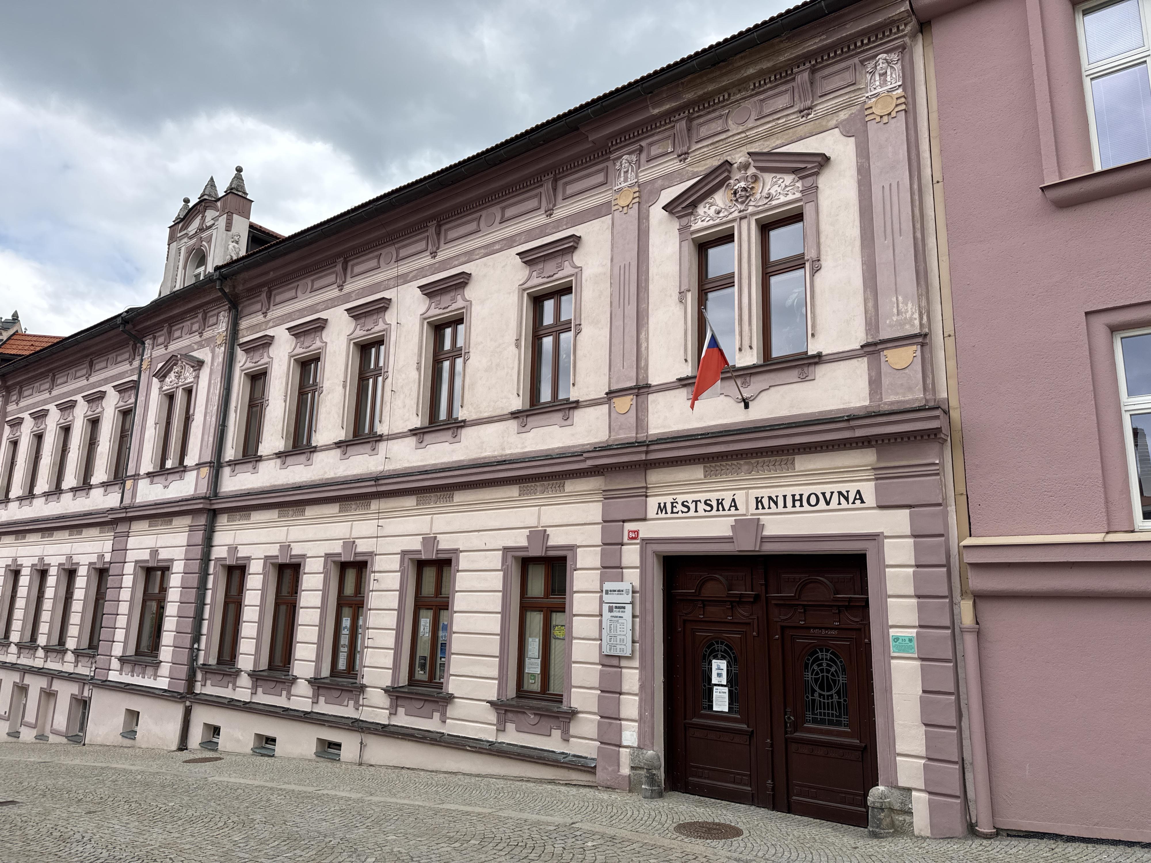 Městská knihovna Pelhřimov foto 4