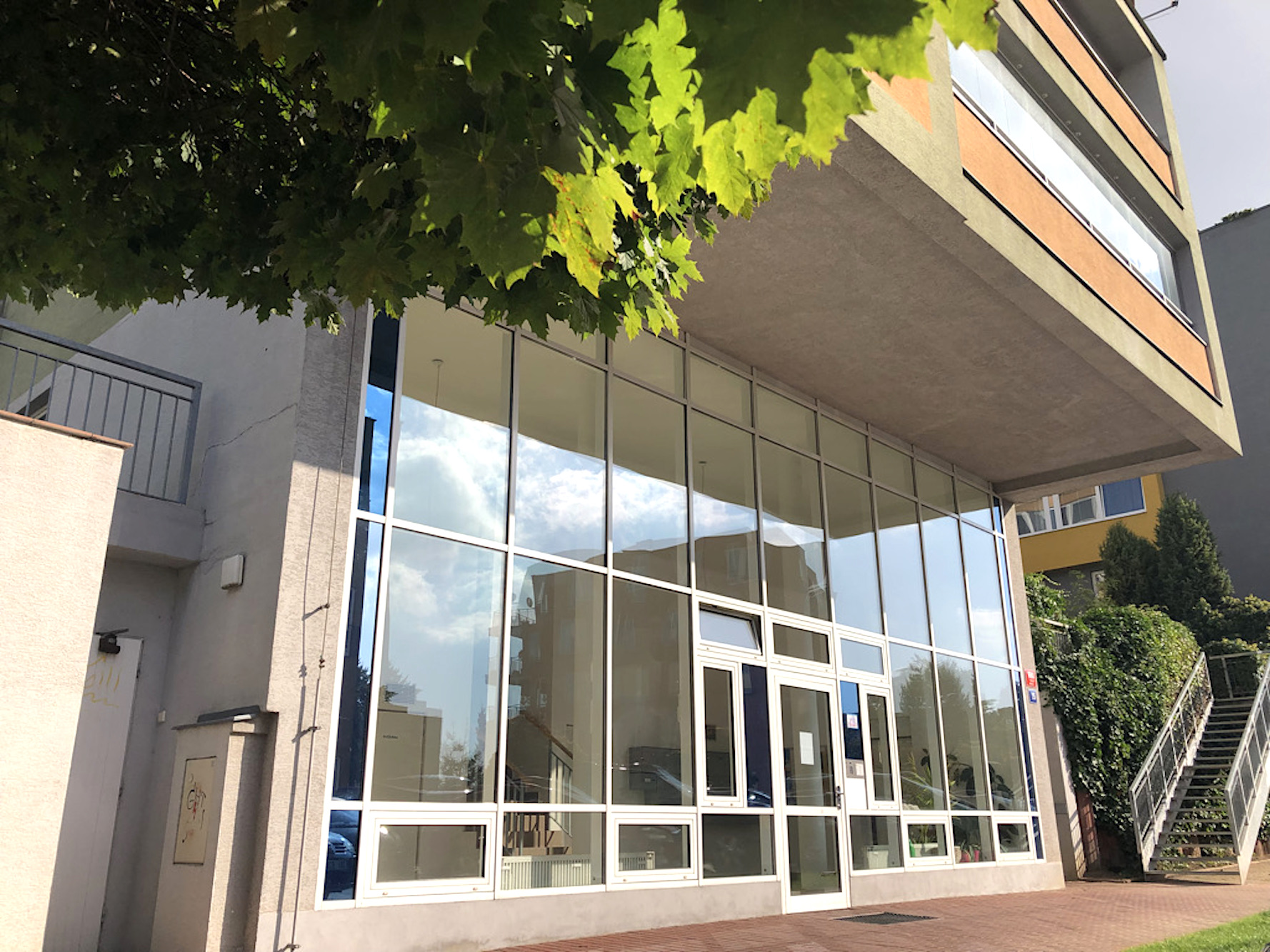 Real Estate & Life, s.r.o. foto 2