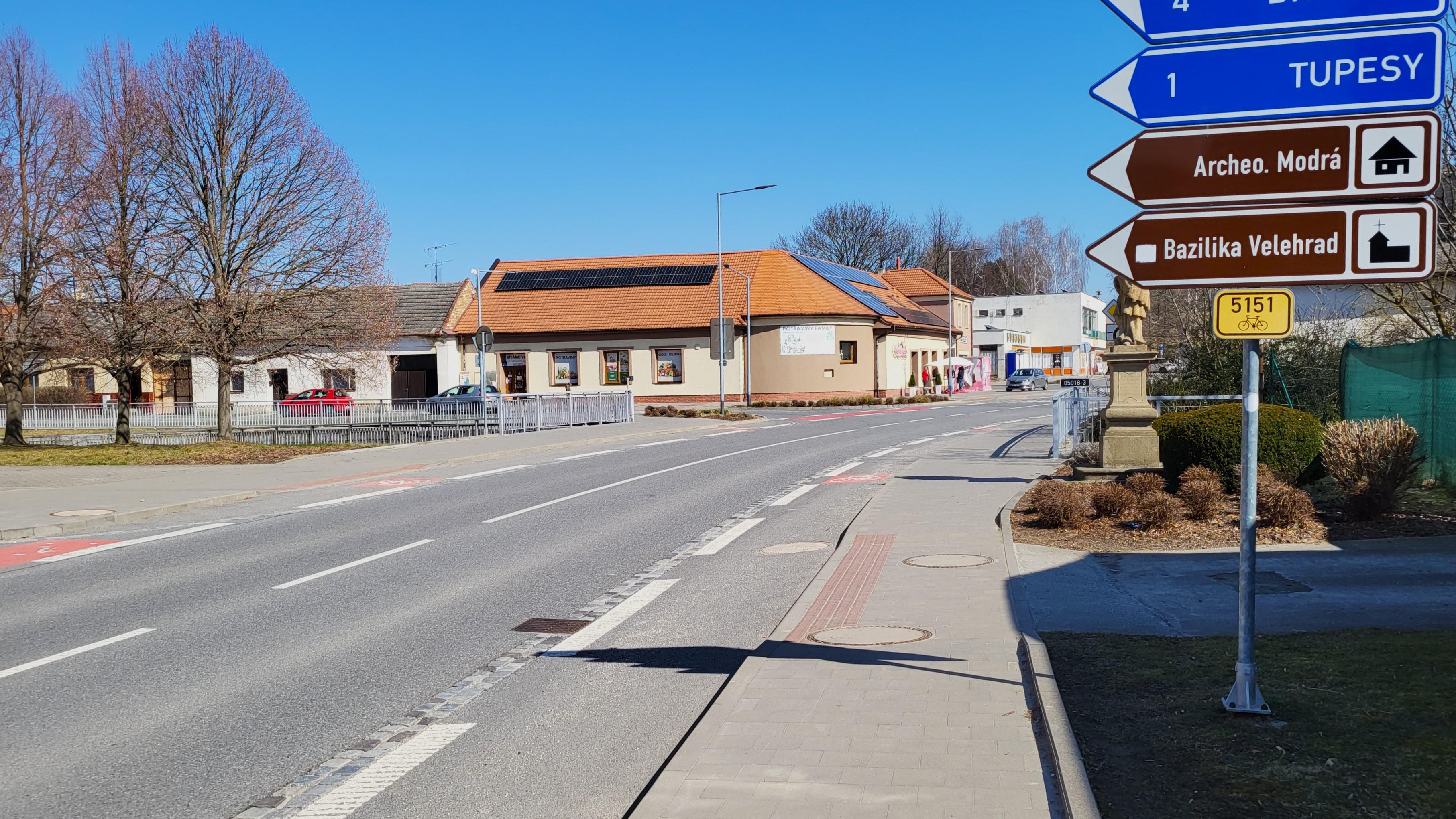 Oděvy a dárkové zboží Vladimíra Čožíková foto 2