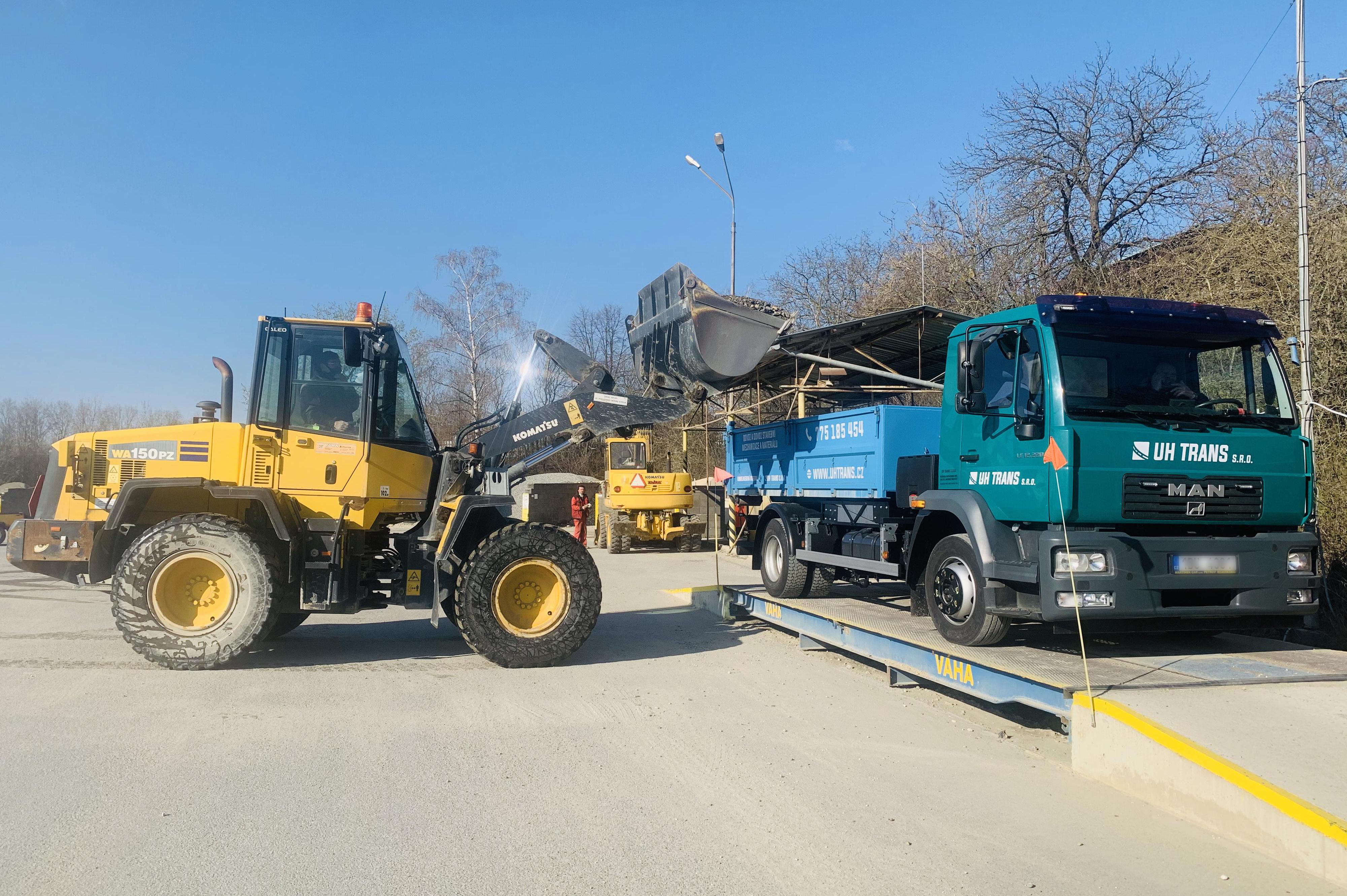 UH TRANS s.r.o. kontejnerová autodoprava a dovoz sypkých materiálů