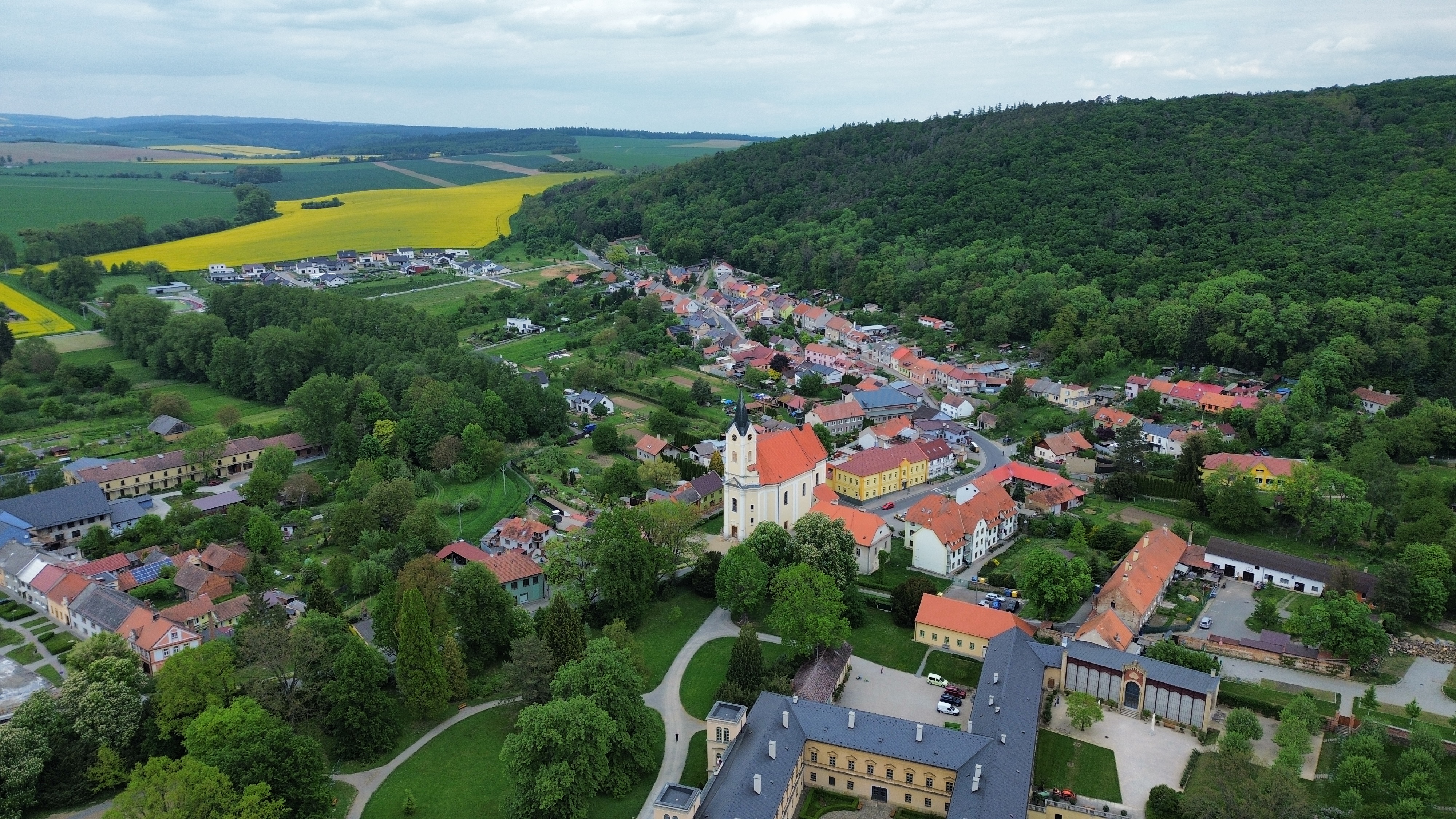 Čechy pod Kosířem - obecní úřad foto 4