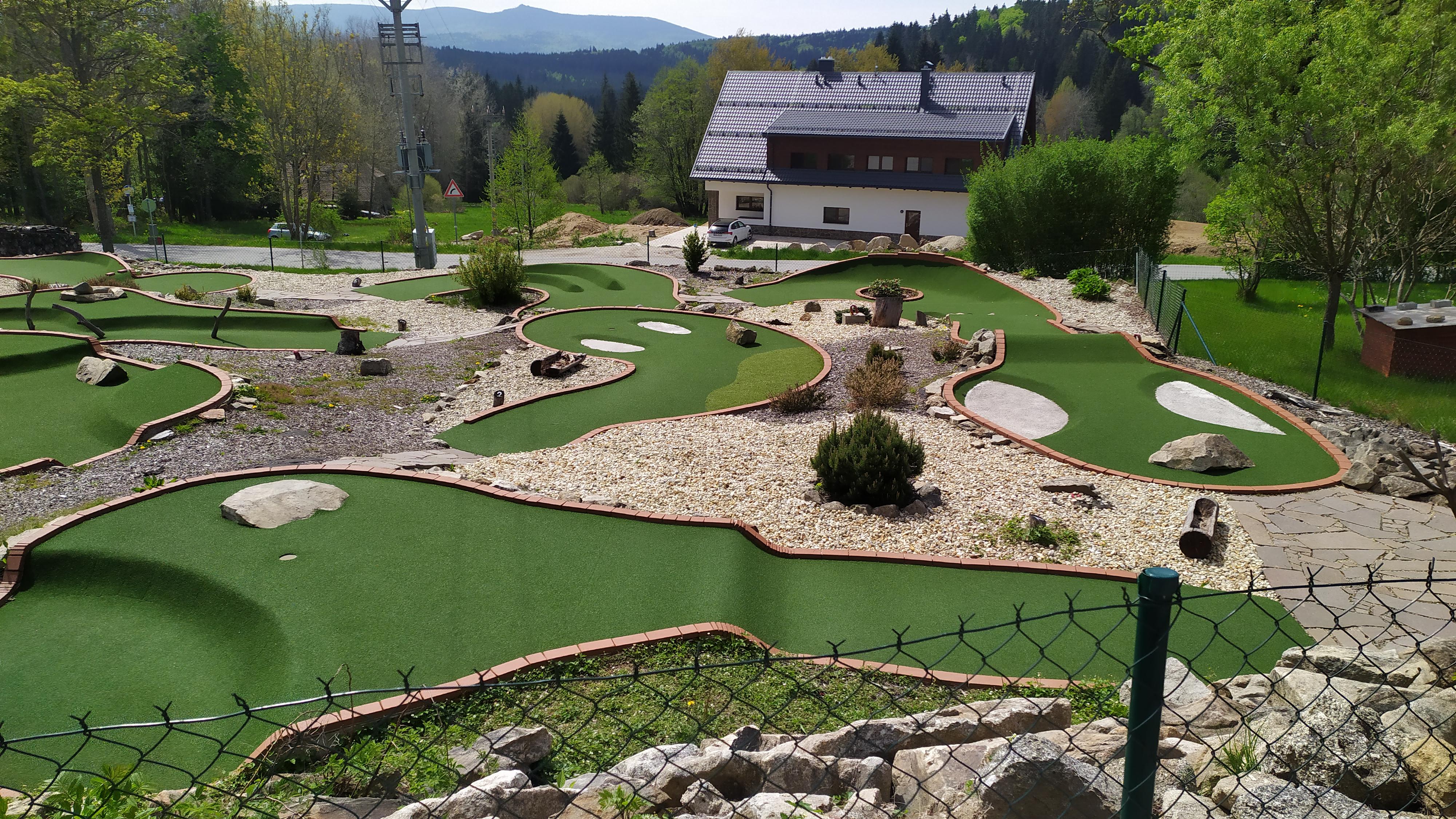 Minigolf - Hotel České Žleby