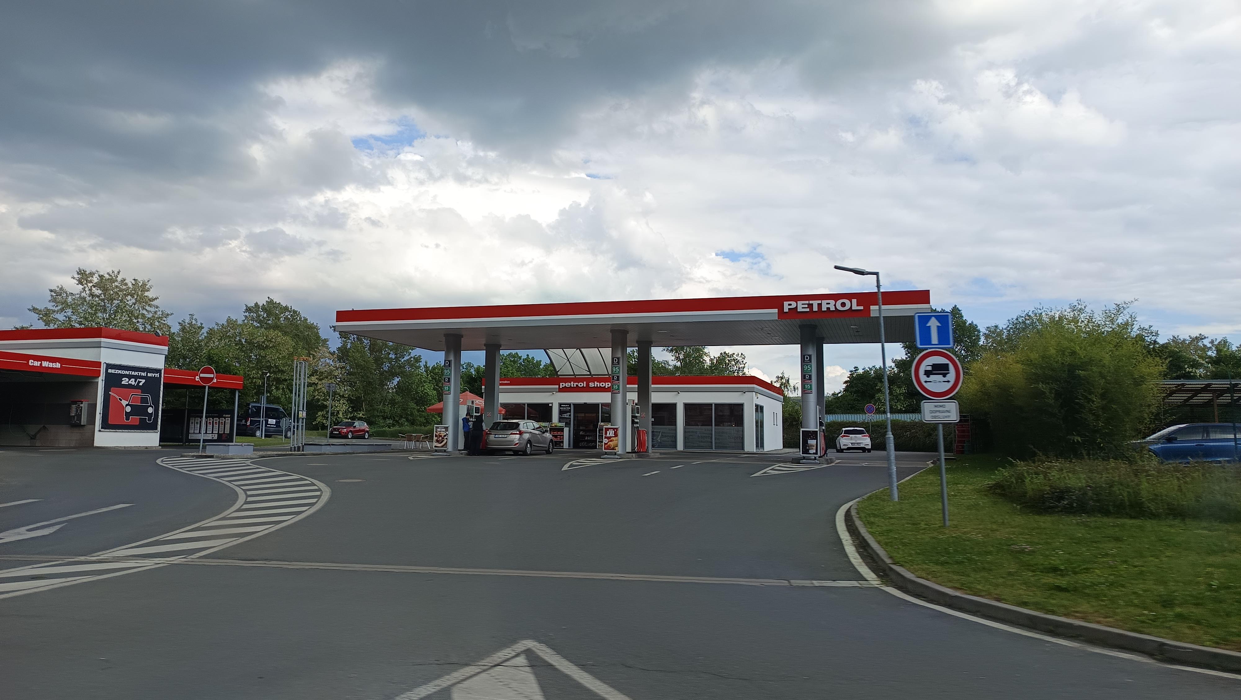 PETROL foto 4