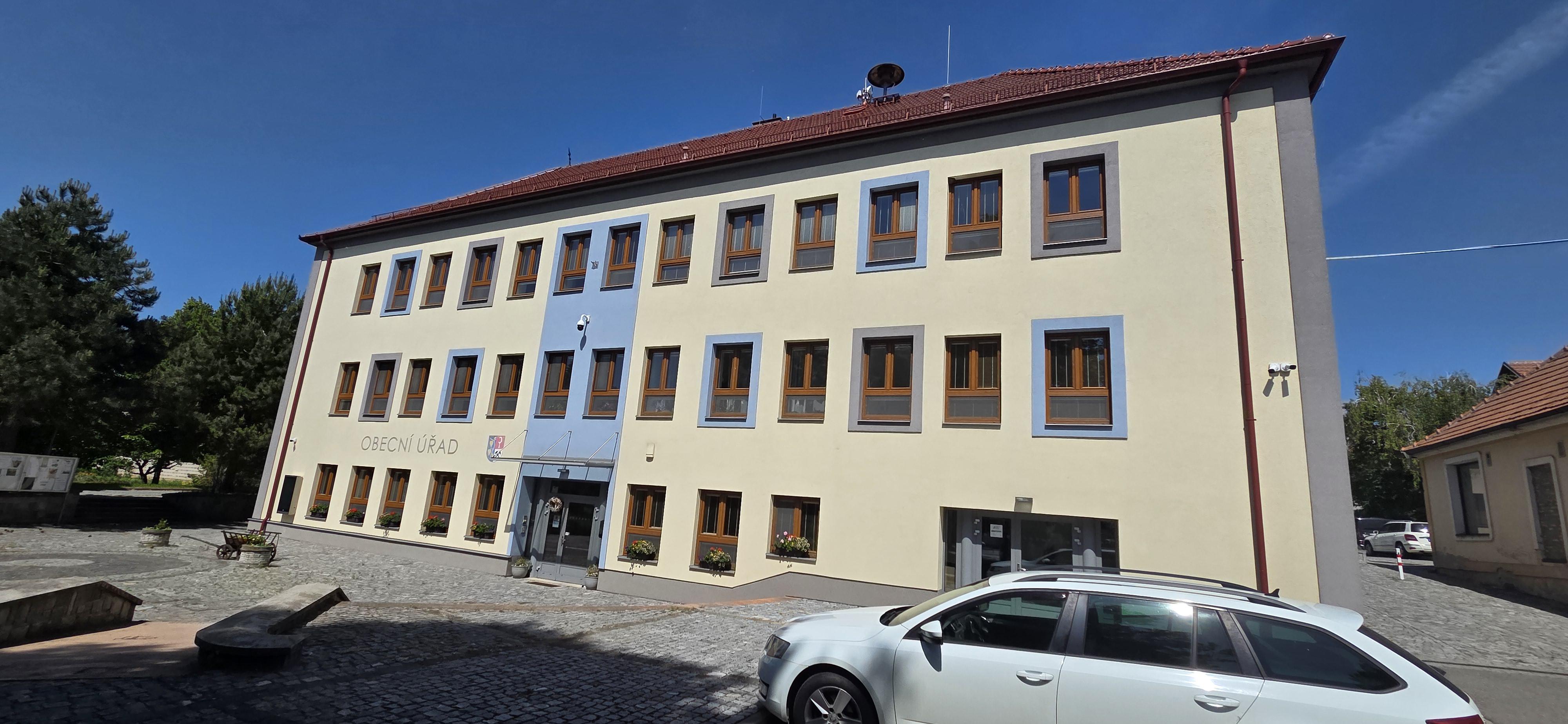 Šardice - obecní úřad foto 5