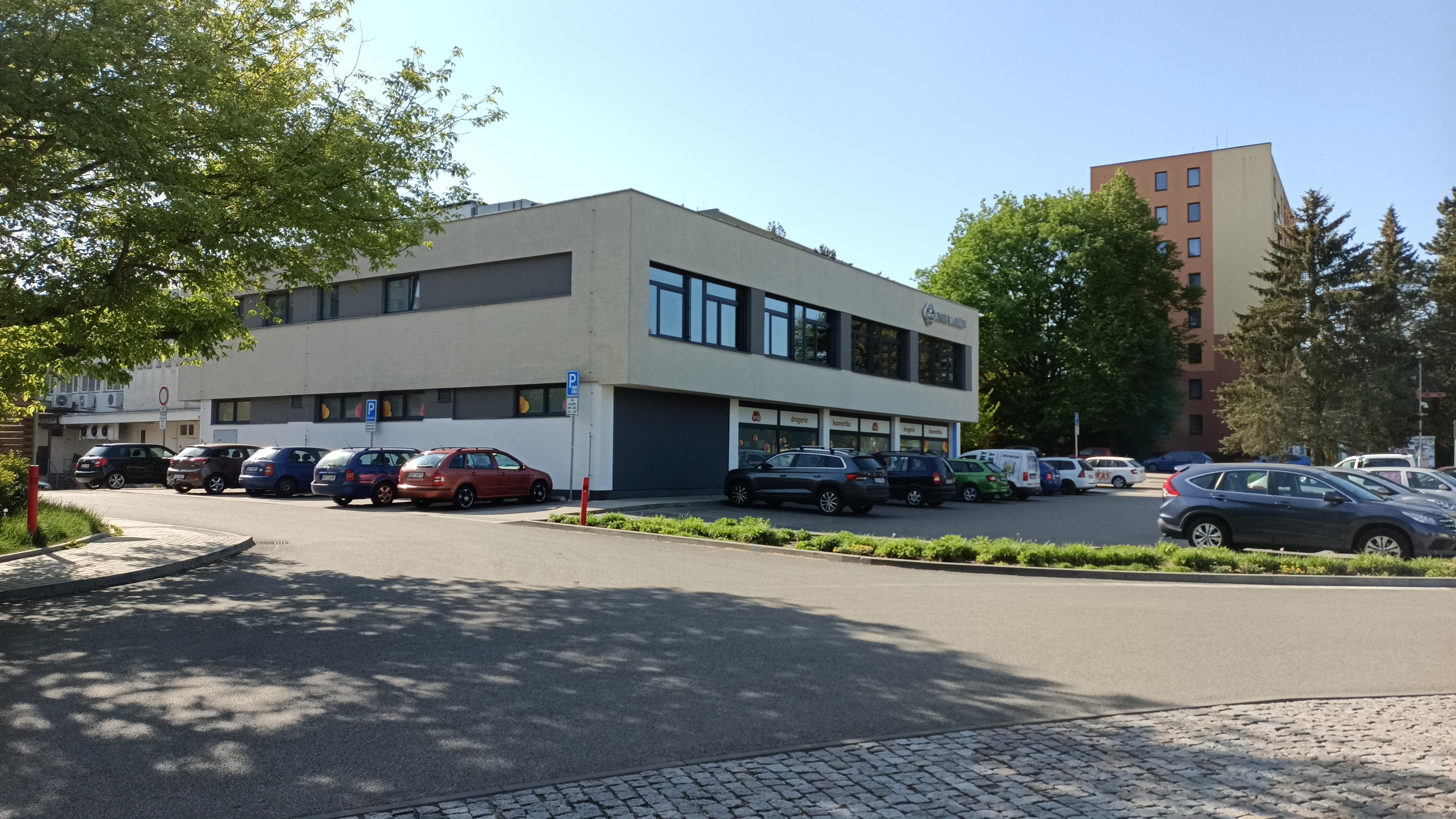 Nákupní galerie Nová Louže foto 6