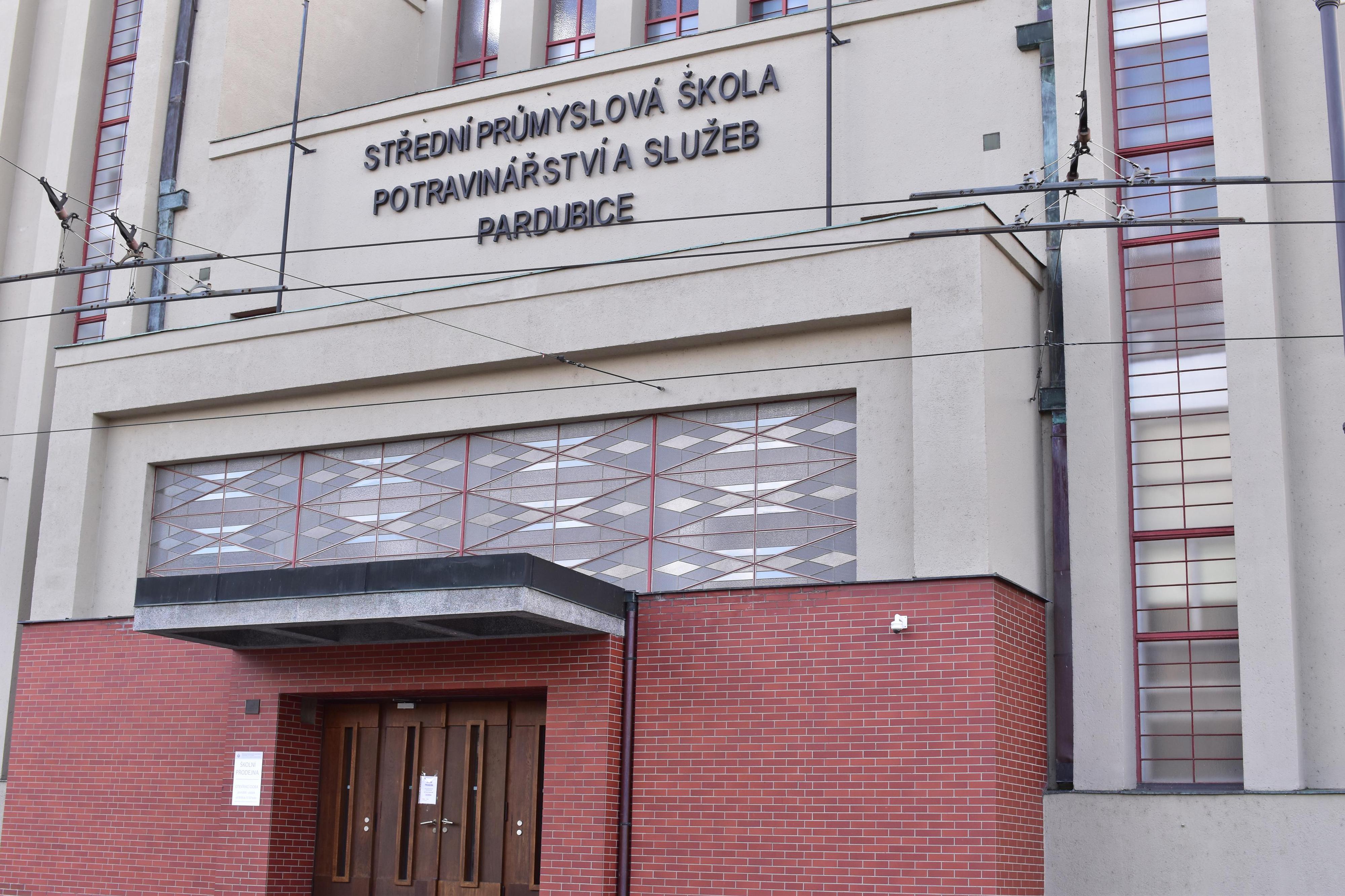 Střední průmyslová škola potravinářství a služeb Pardubice foto 6