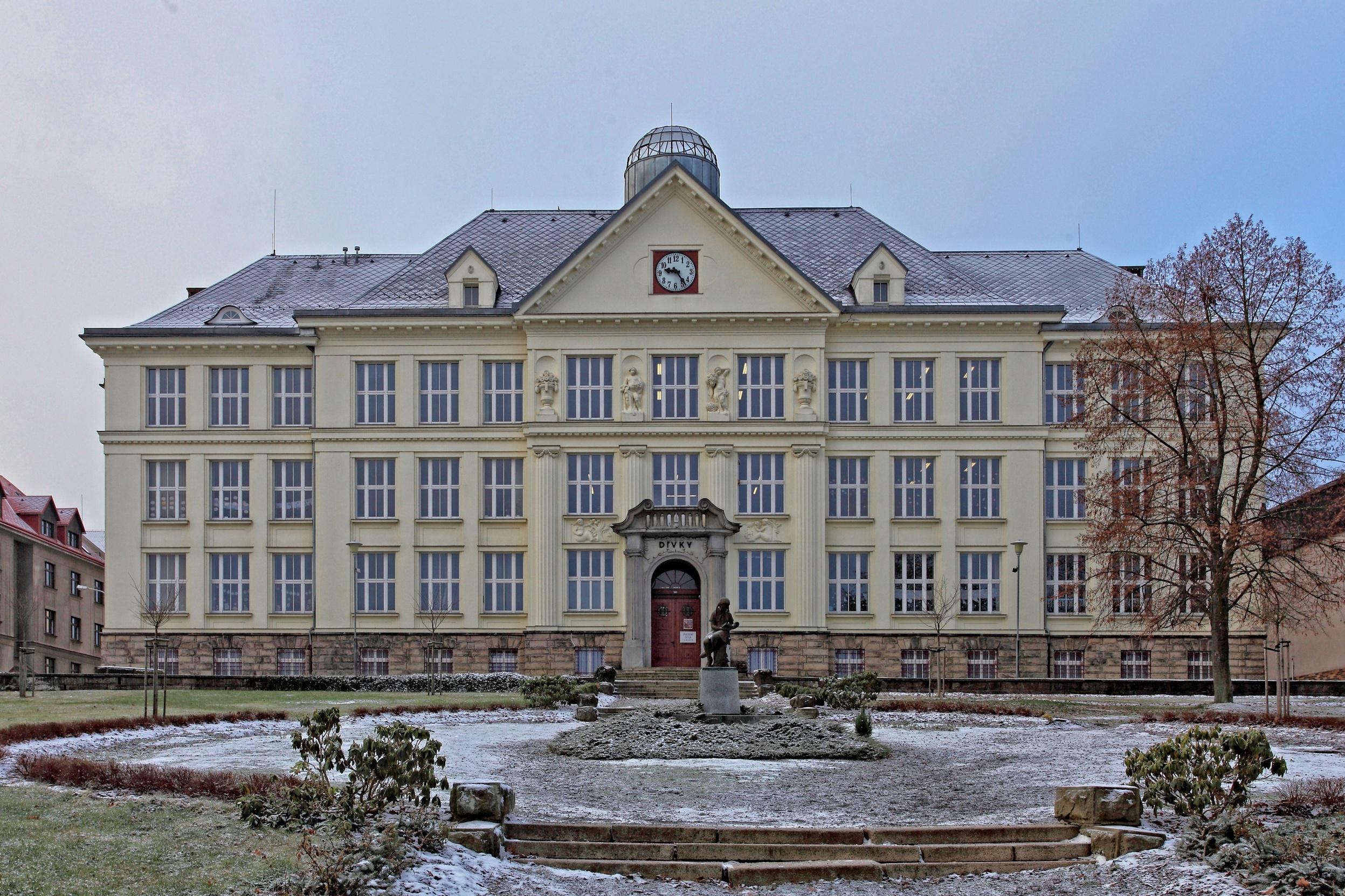 ZŠ T.G. Masaryka Lomnice nad Popelkou foto 5