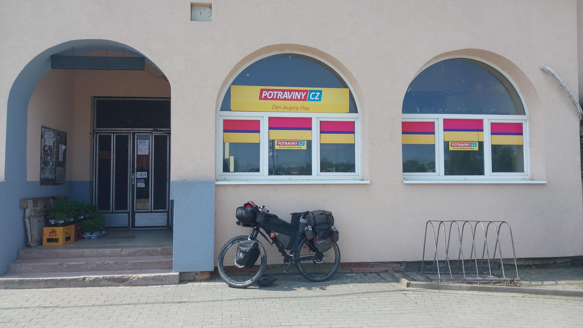 Potraviny CZ Člen skupiny Flop foto 1