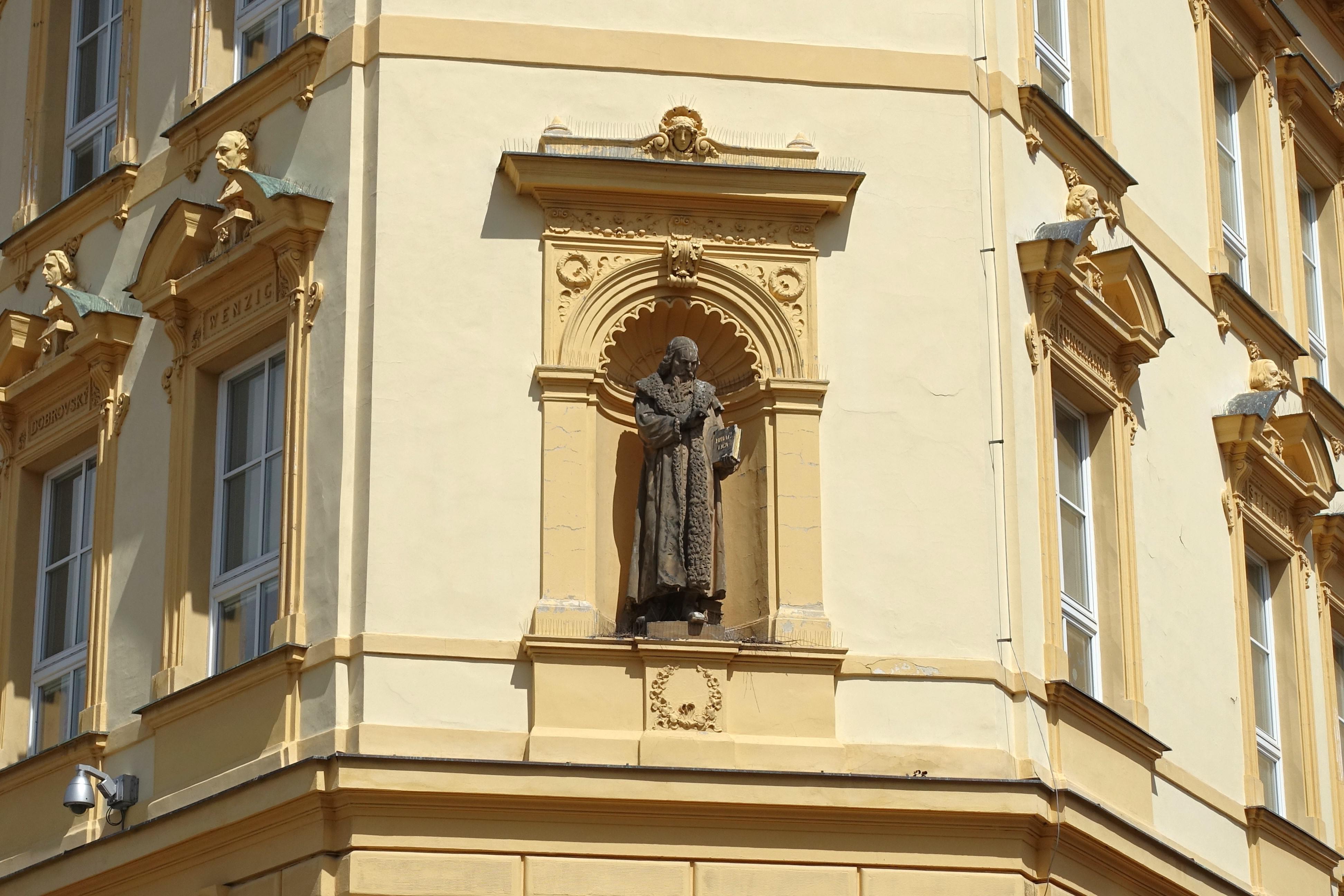 ZŠ Slaný, Komenského náměstí foto 3