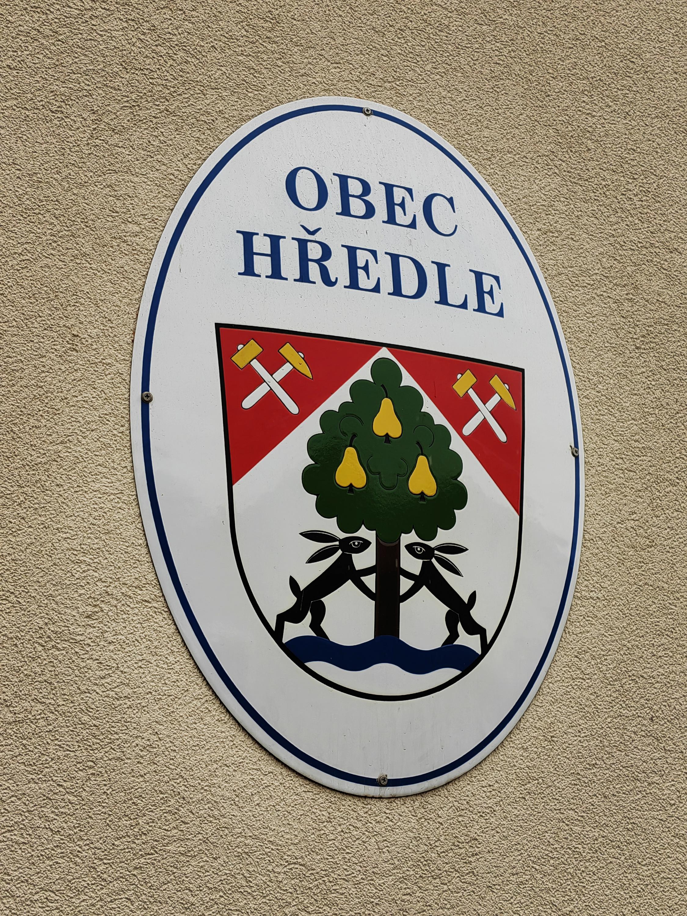 Hředle - obecní úřad foto 3