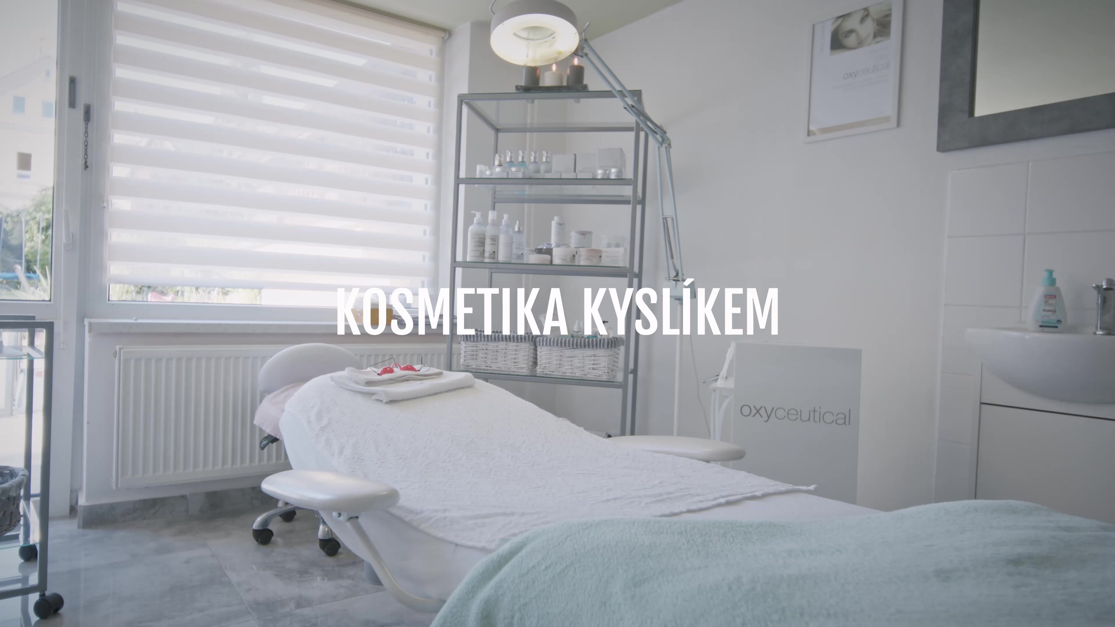 Kosmetika Adéla foto 2 (náhled videa)