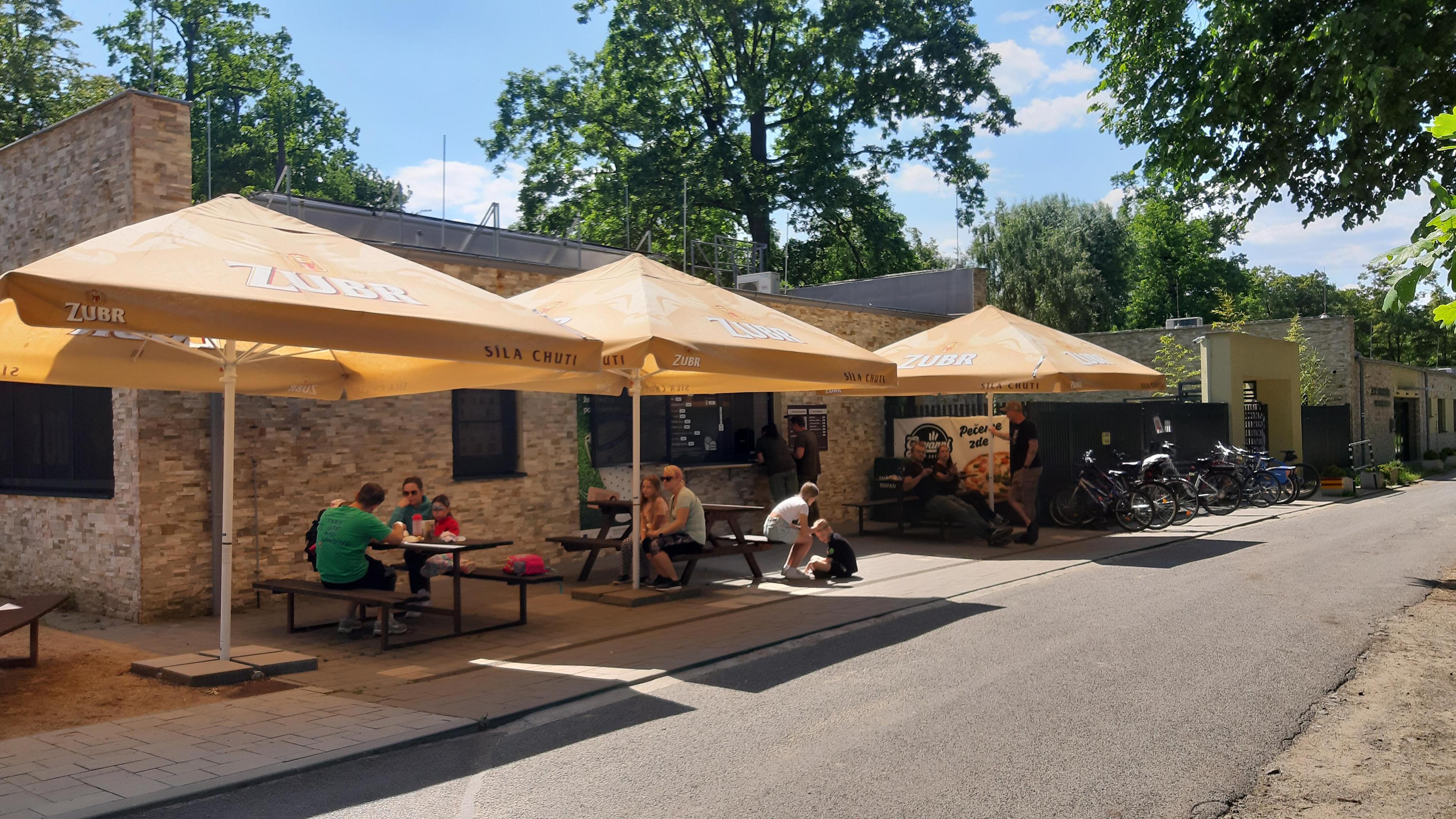 Občerstvení U Červených domků foto 3