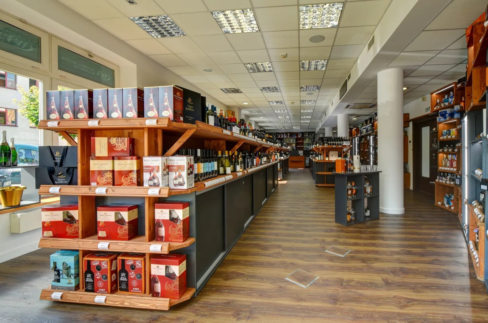Global Wines & Spirits foto 2
