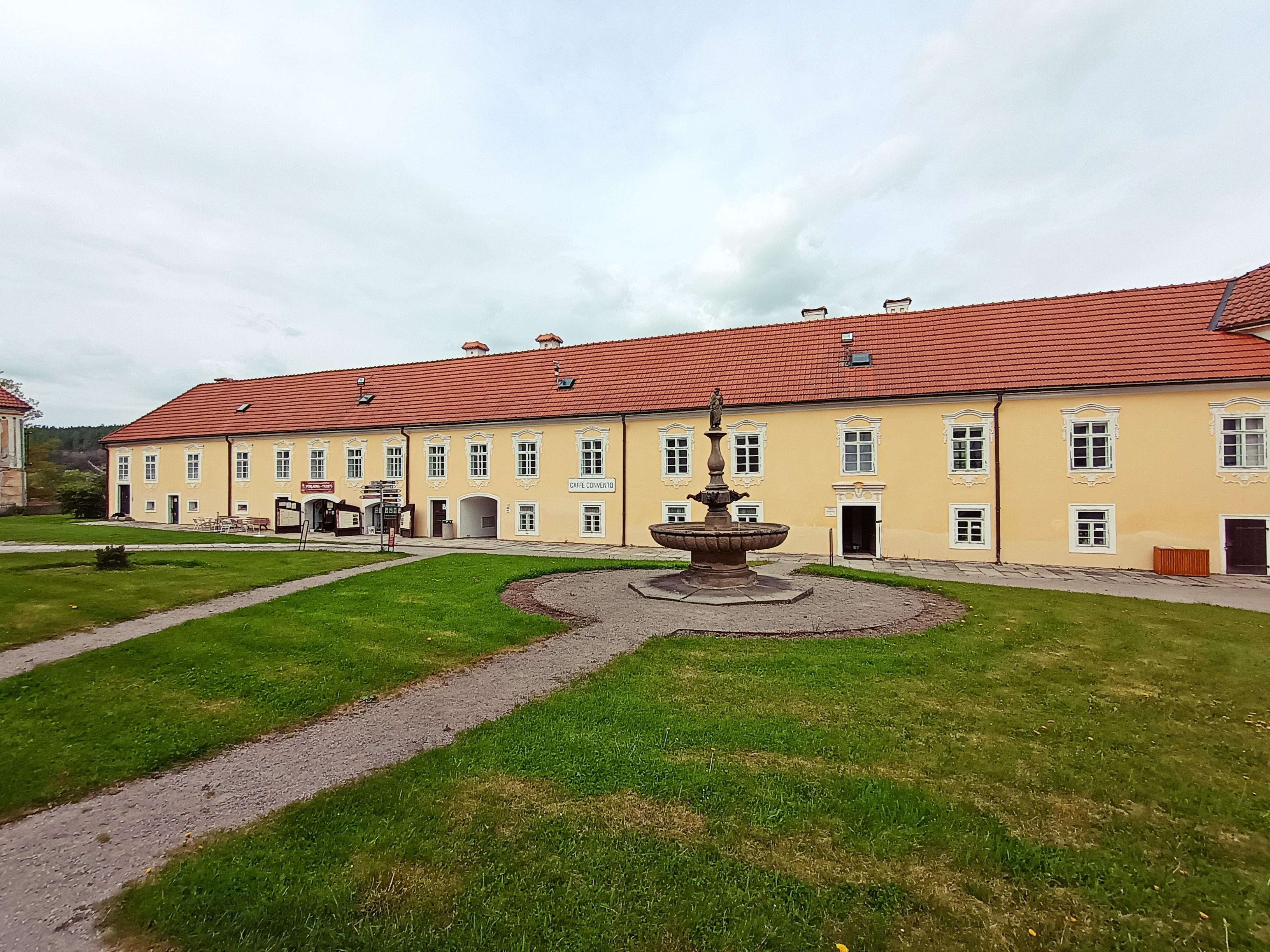 Klášterní kavárna Caffe Convento foto 4
