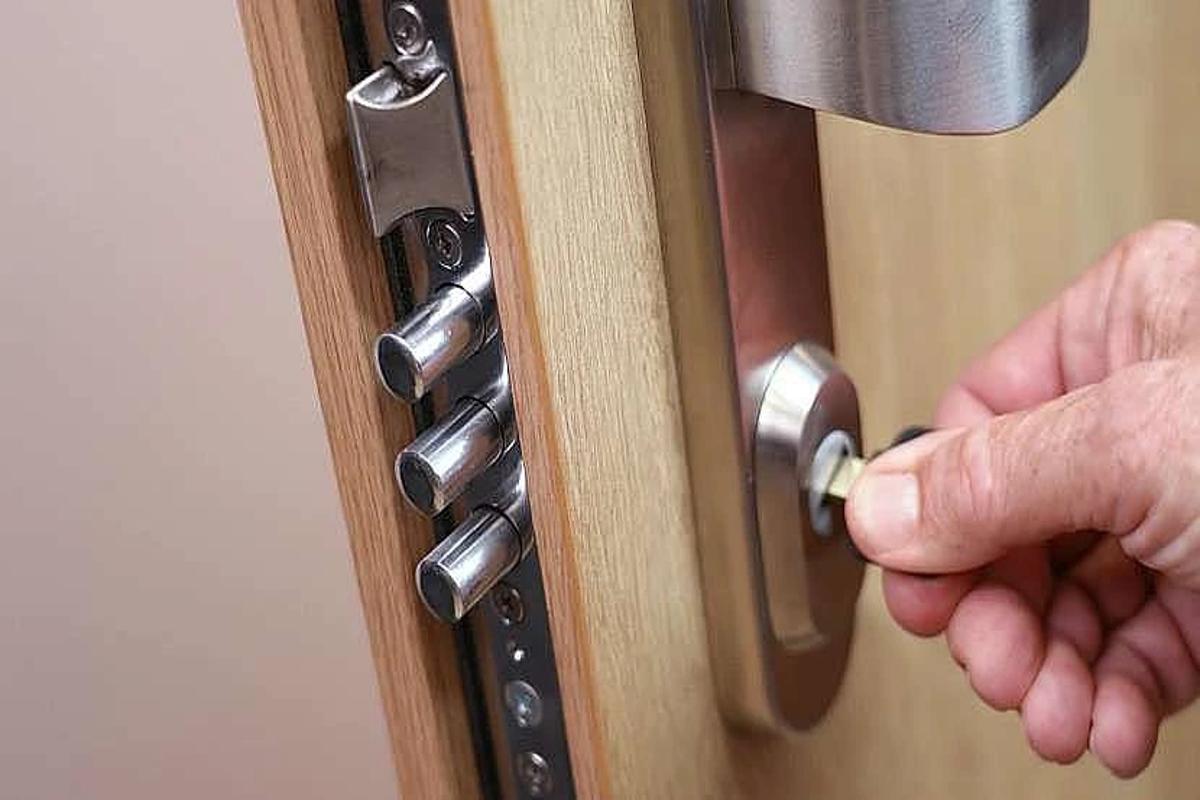 Zámečník - Bednařík